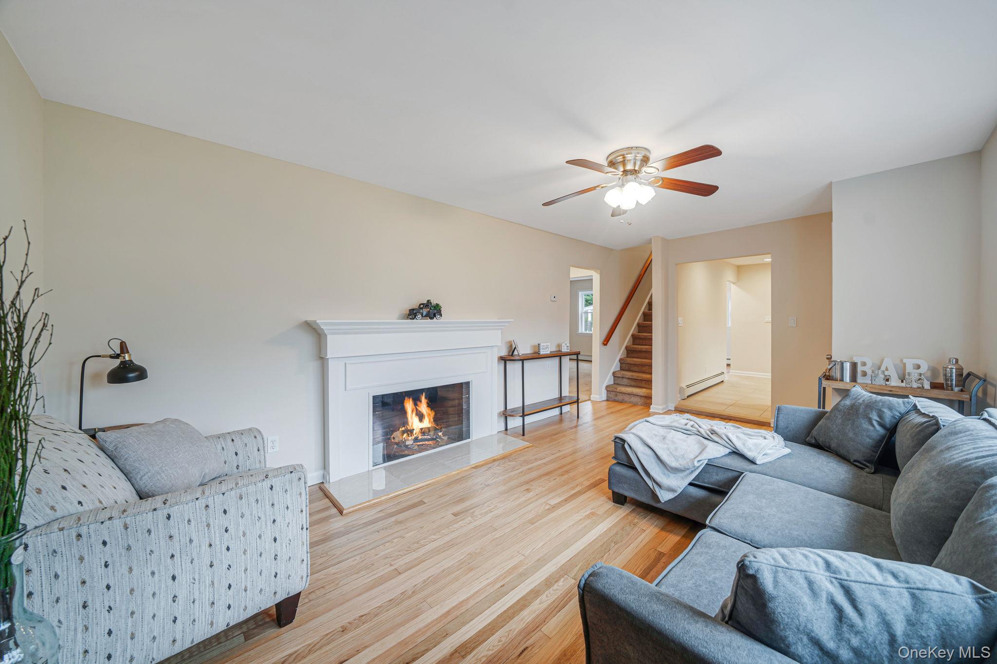 #6 photo, 8 Florence Court, Huntington Station , NY 11746