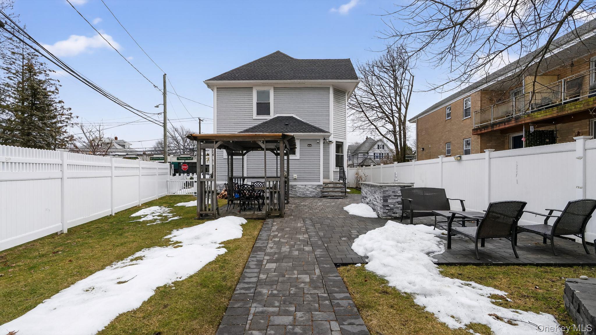 #5 photo, 175 Hempstead Avenue, מחוז נסאו Lynbrook , NY 11563