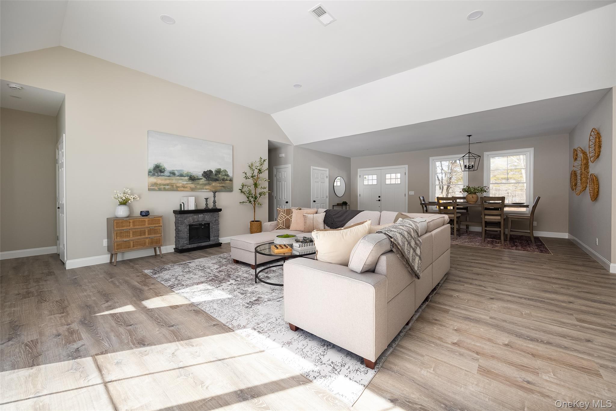 #8 photo, 3750 Route 52, Stormville , NY 12582