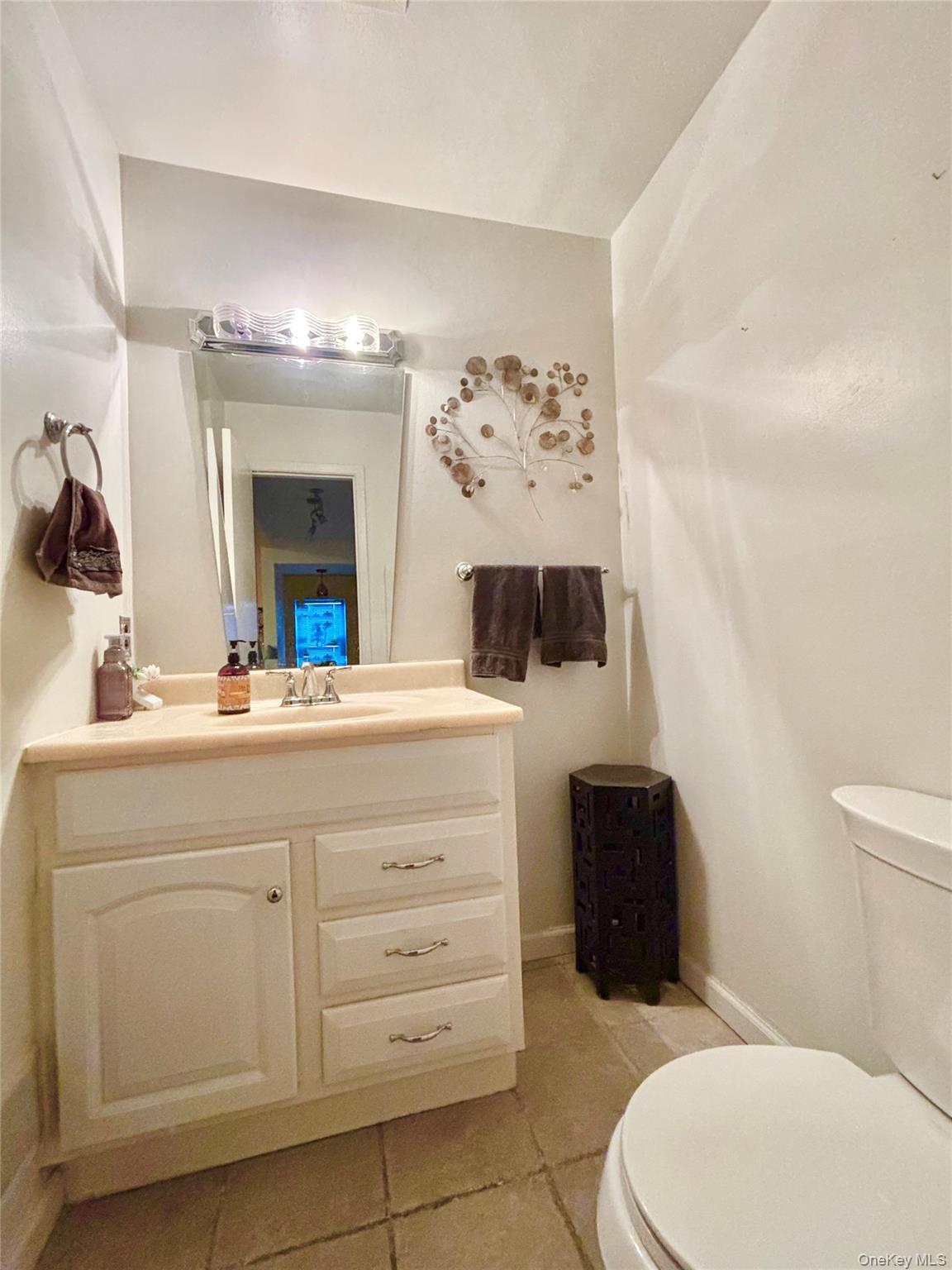 #12 photo, 18 Kensington Court, Nanuet , NY 10954