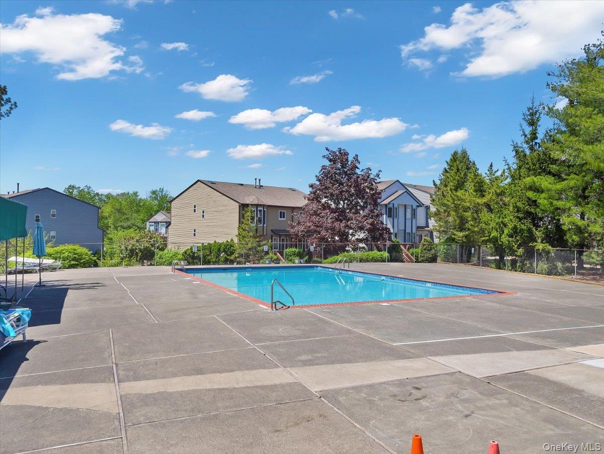 #14 photo, 18 Kensington Court, Nanuet , NY 10954