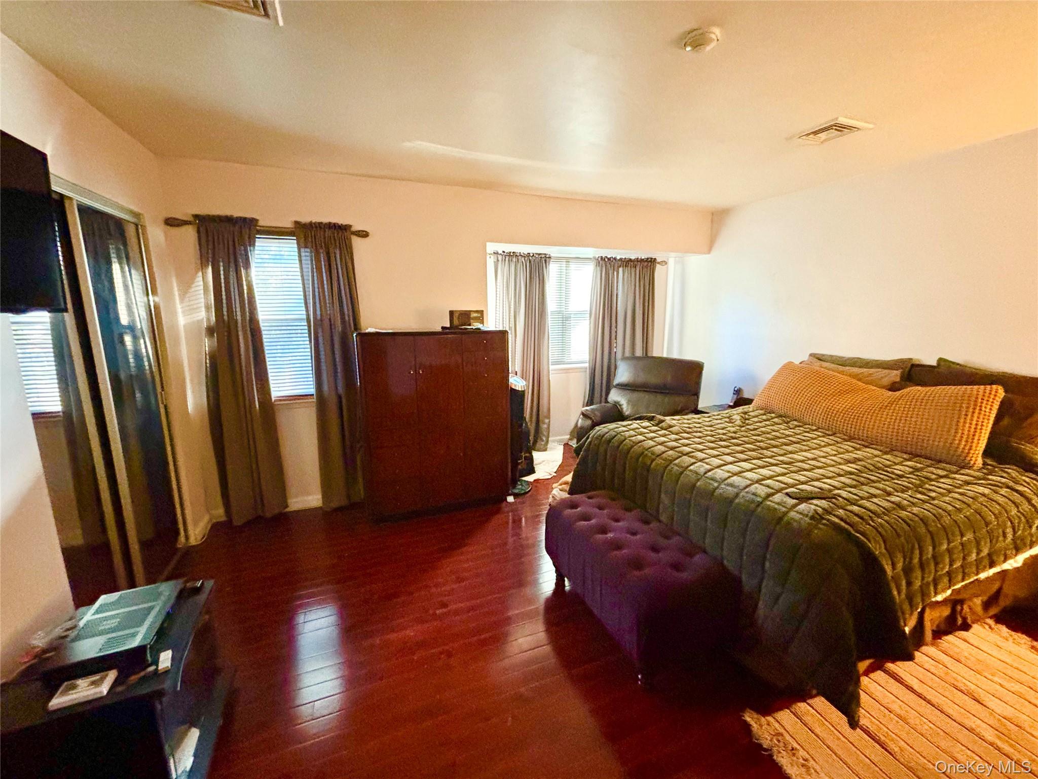 #9 photo, 18 Kensington Court, Nanuet , NY 10954