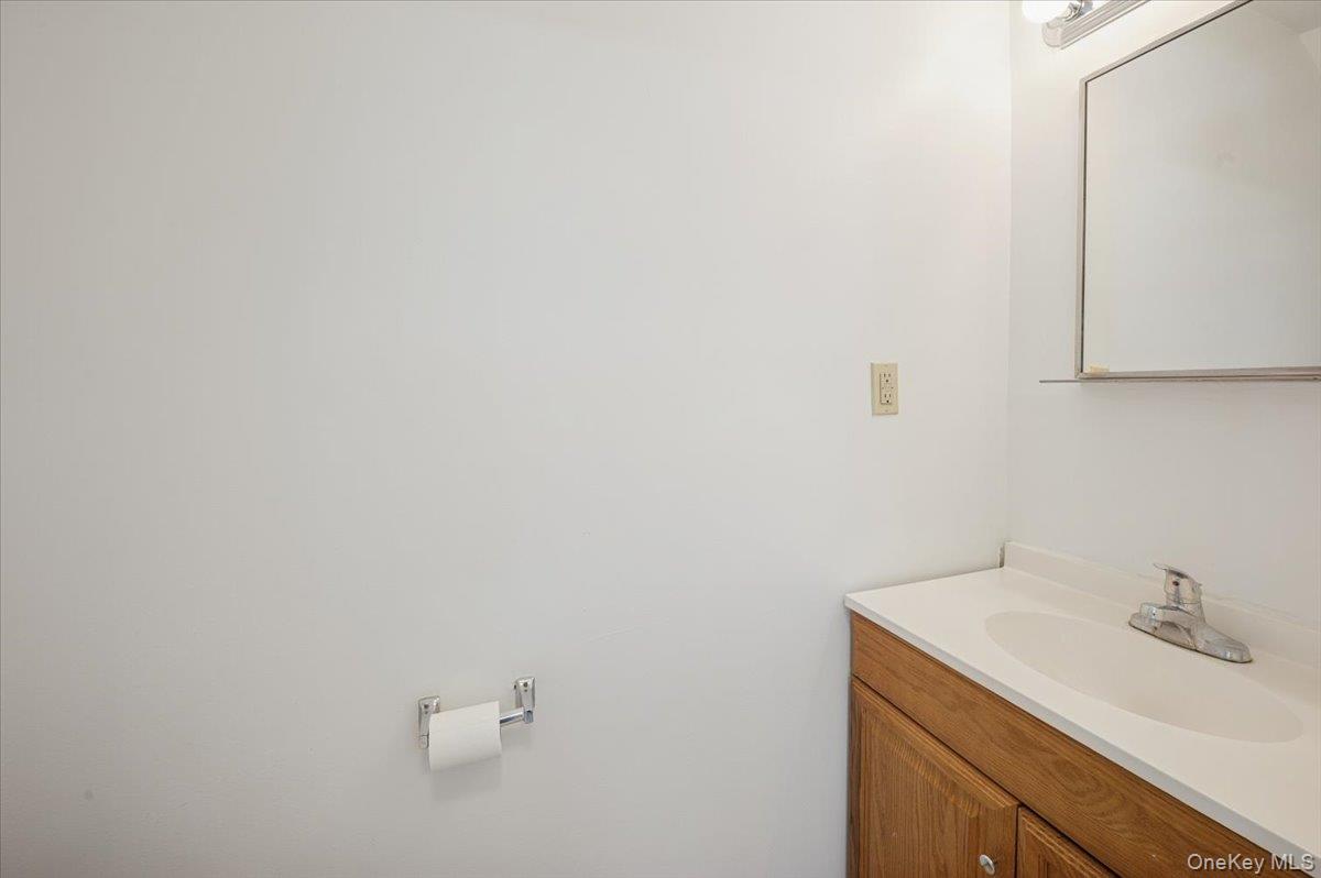 #9 photo, 501 Maplewood Gardens, 纽约州 Nanuet , NY 10954