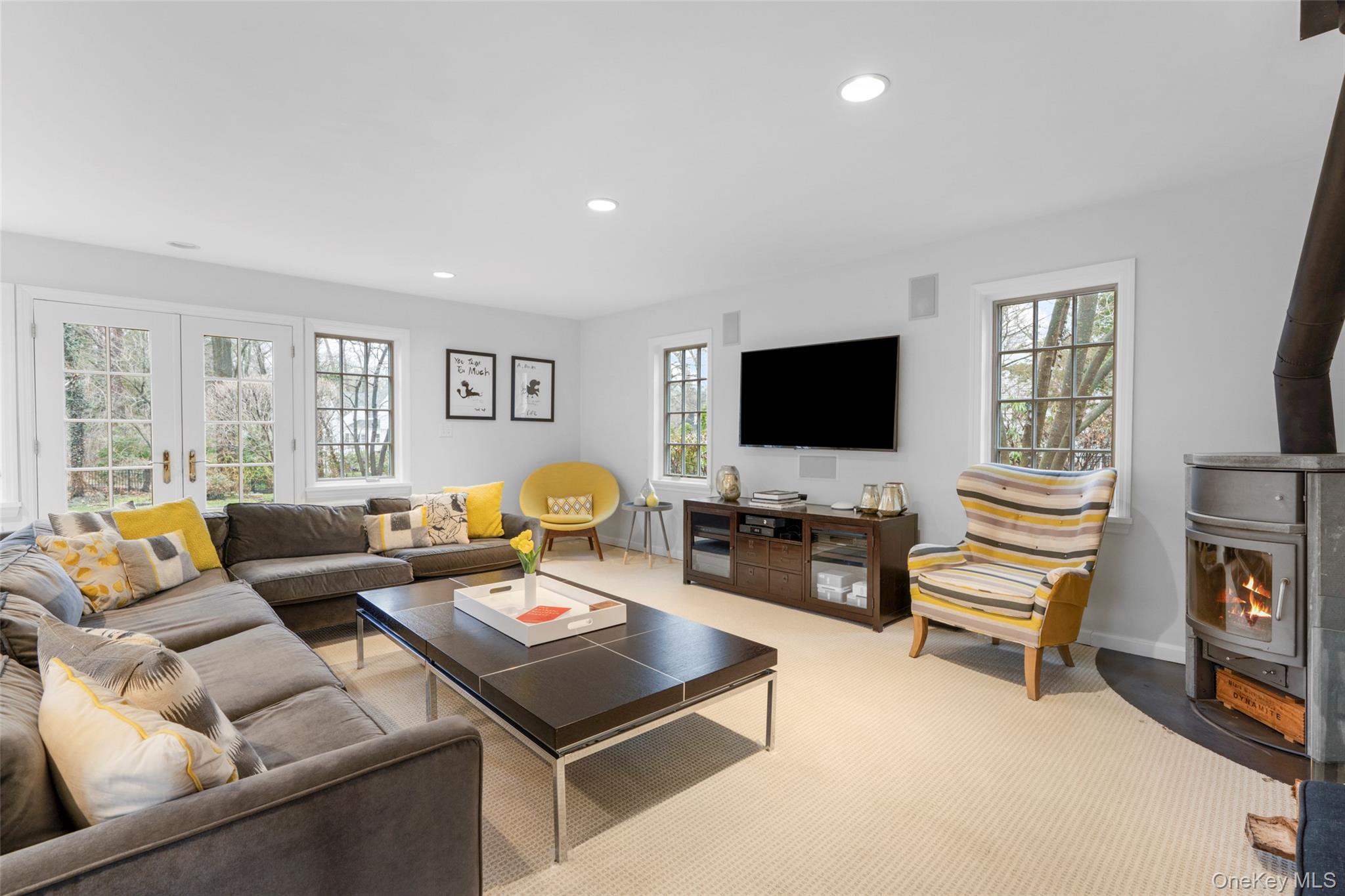 #17 photo, 584 Forest Avenue, New Rochelle , NY 10804