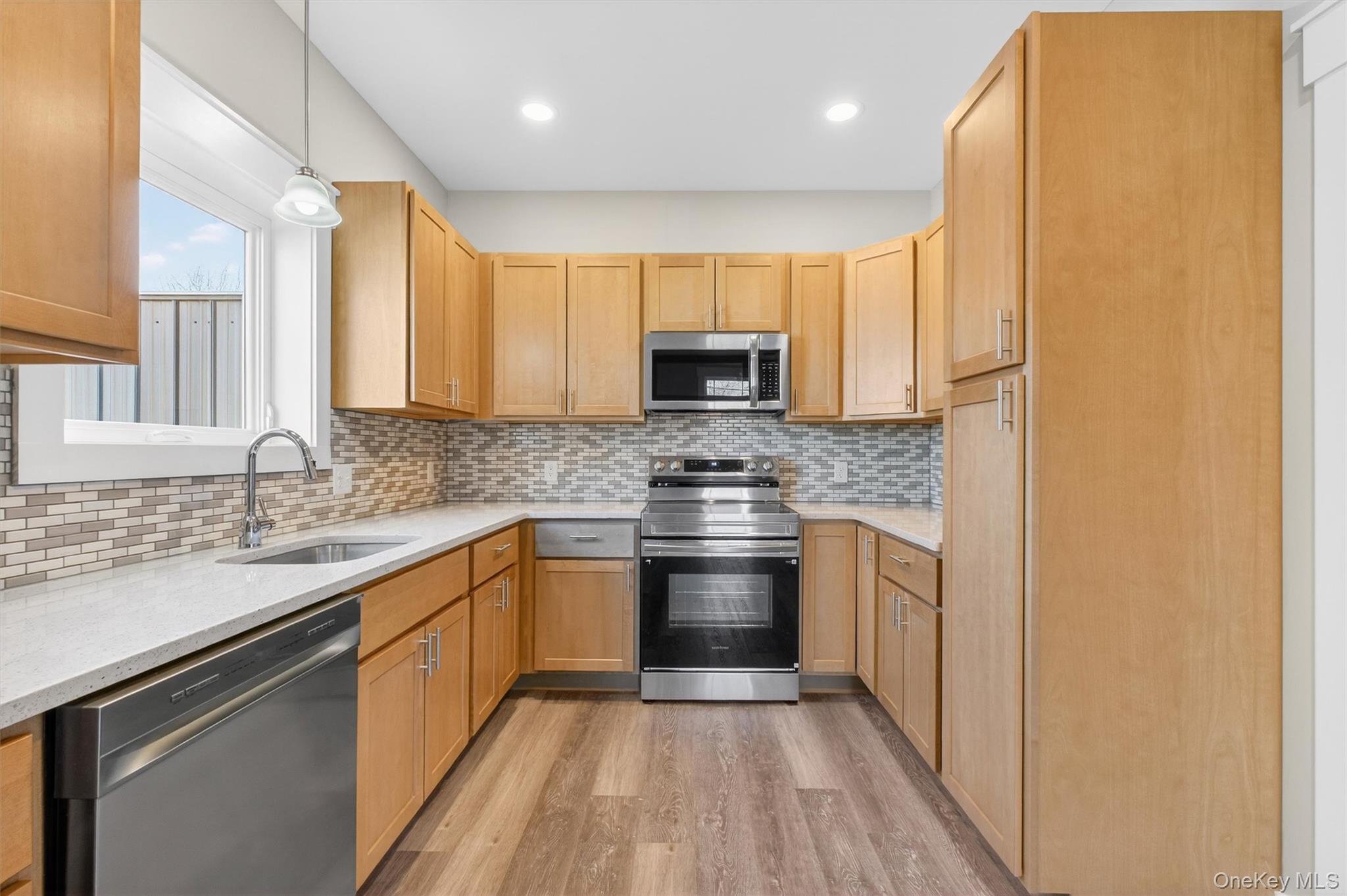 #11 photo, 104B North Road, Highland , NY 12528