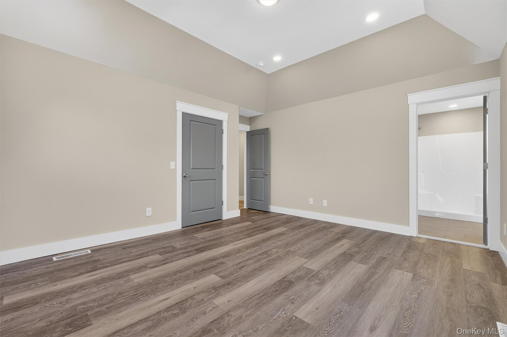 #20 photo, 104B North Road, Highland , NY 12528