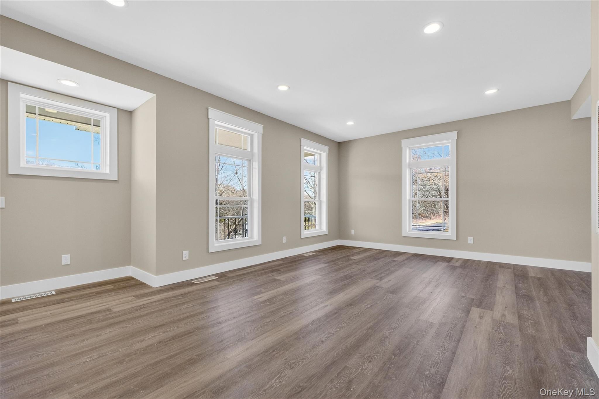 #6 photo, 104B North Road, Highland , NY 12528