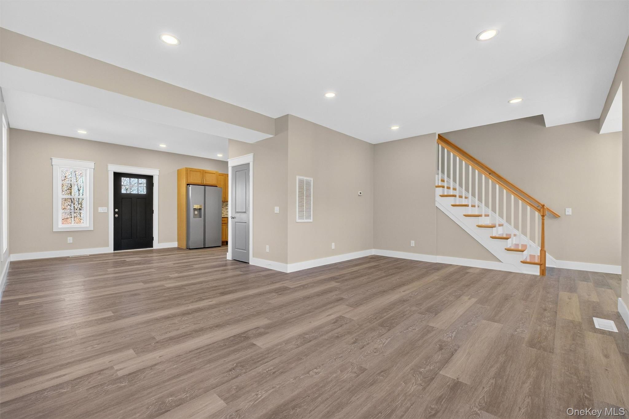 #8 photo, 104B North Road, Highland , NY 12528