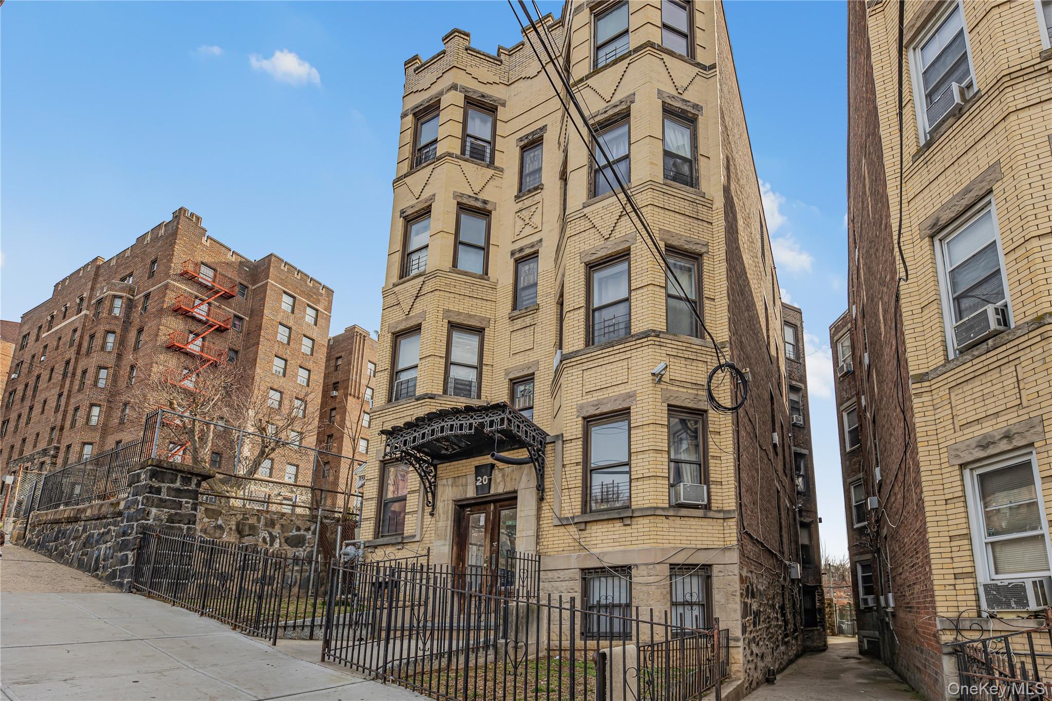 #2 photo, 20 Locust Hill Avenue, Yonkers , NY 10701