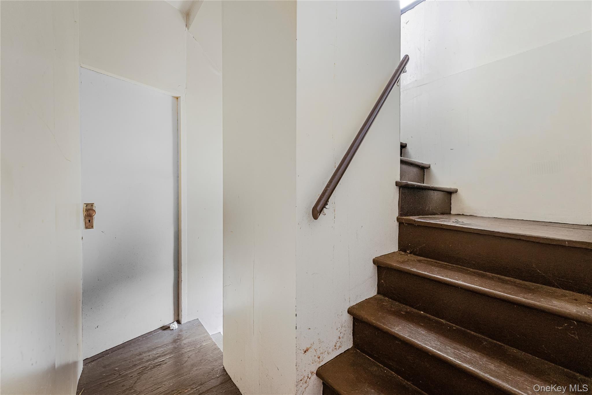 #6 photo, 20 Locust Hill Avenue, Yonkers , NY 10701