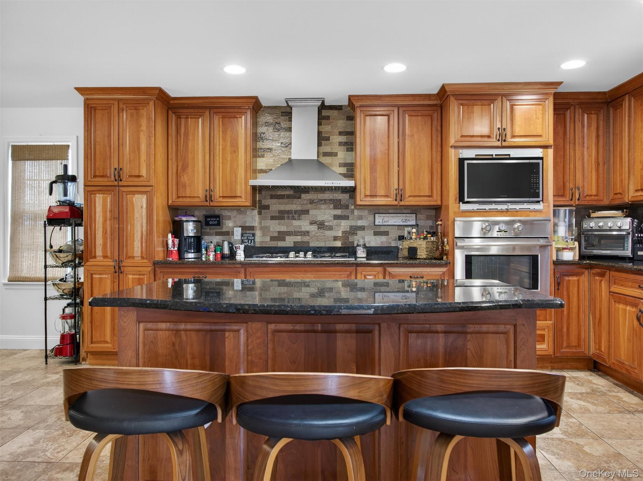 #13 photo, 10 Rensselaer Drive, 纽约州 Spring Valley , NY 10977