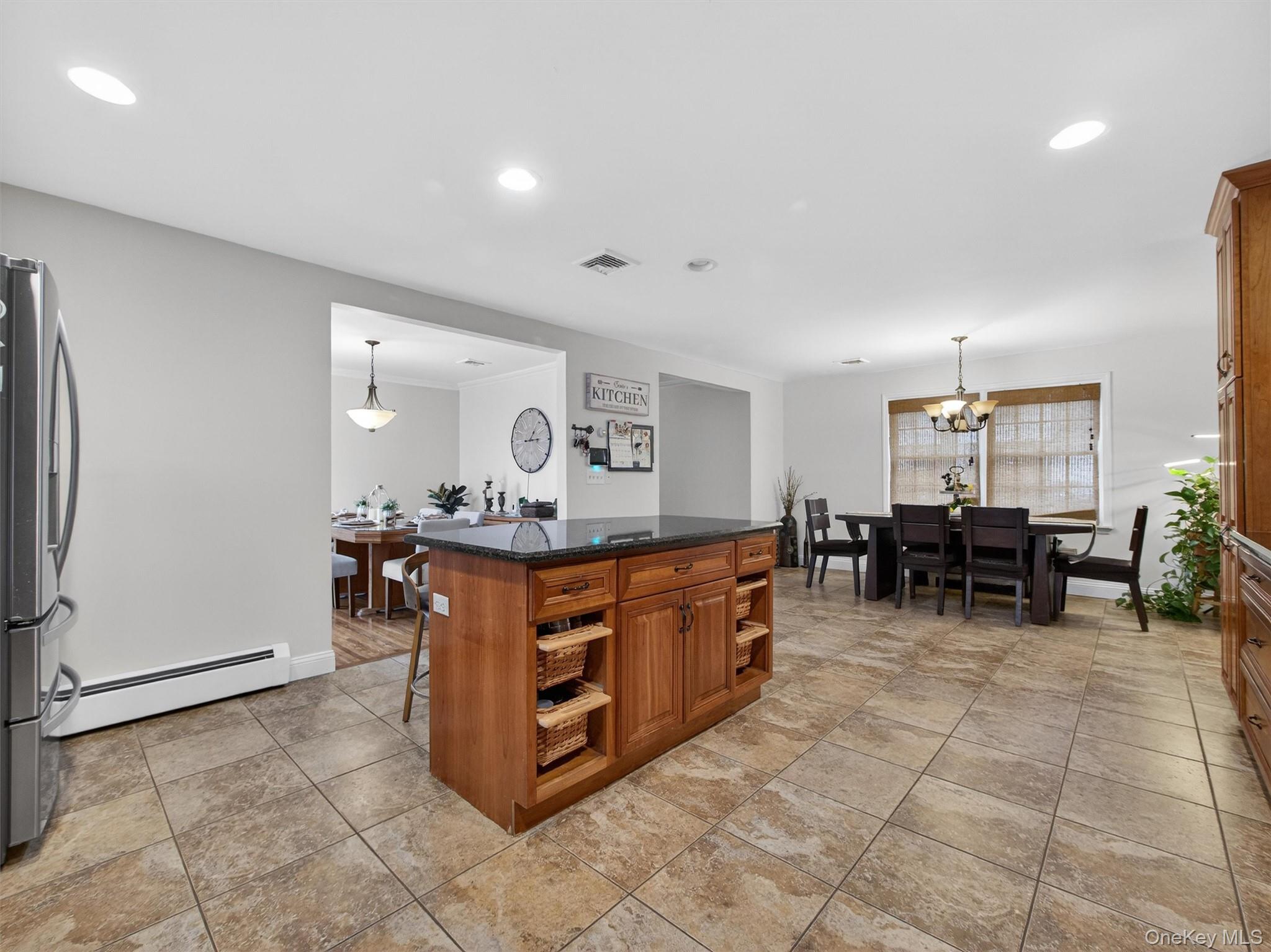 #17 photo, 10 Rensselaer Drive, 纽约州 Spring Valley , NY 10977