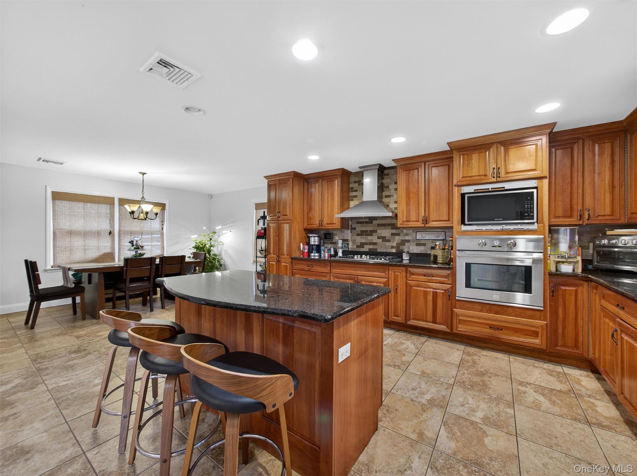 #18 photo, 10 Rensselaer Drive, 纽约州 Spring Valley , NY 10977