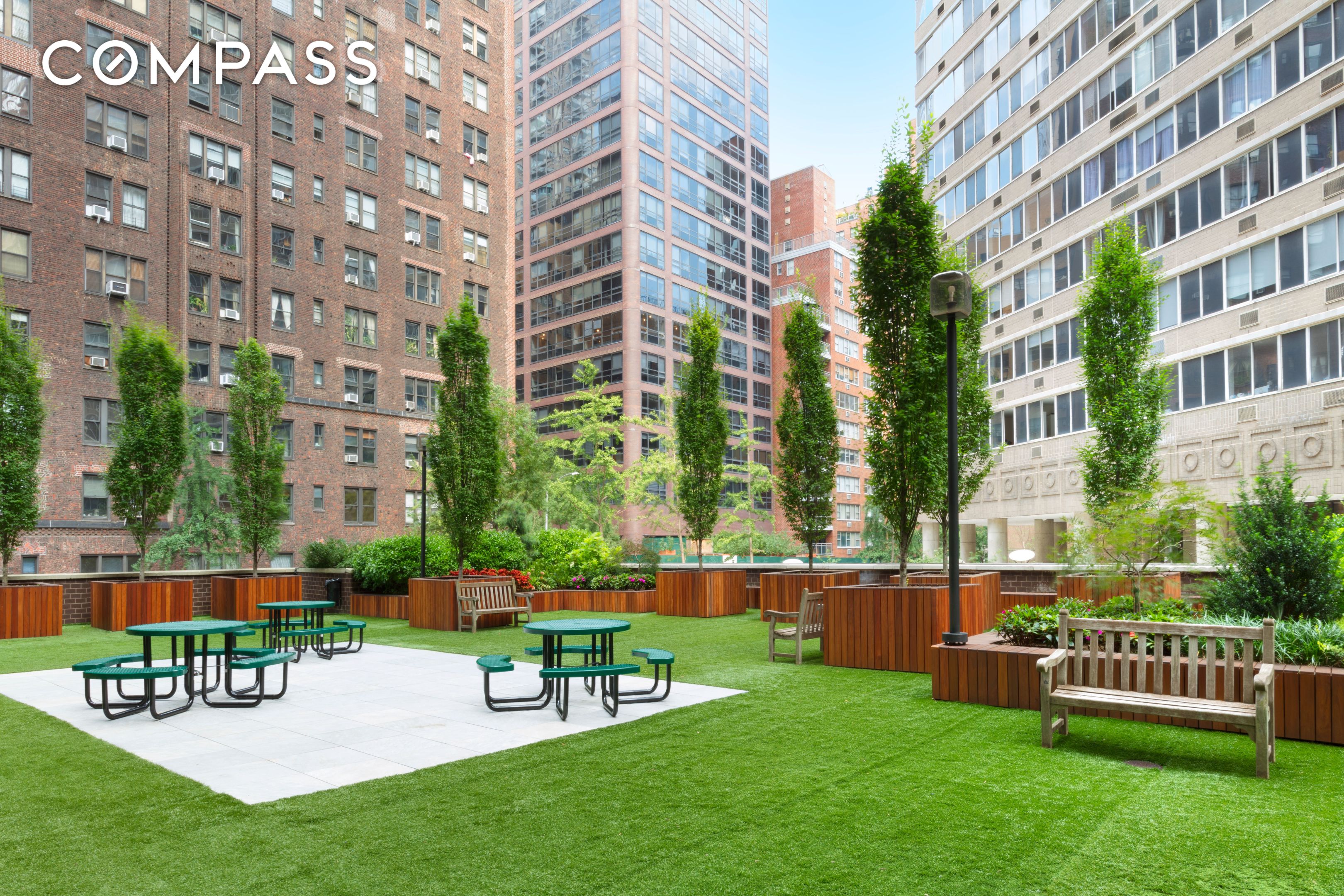 #18 photo, 400 E 54th Street, Midtown East , NY 10022