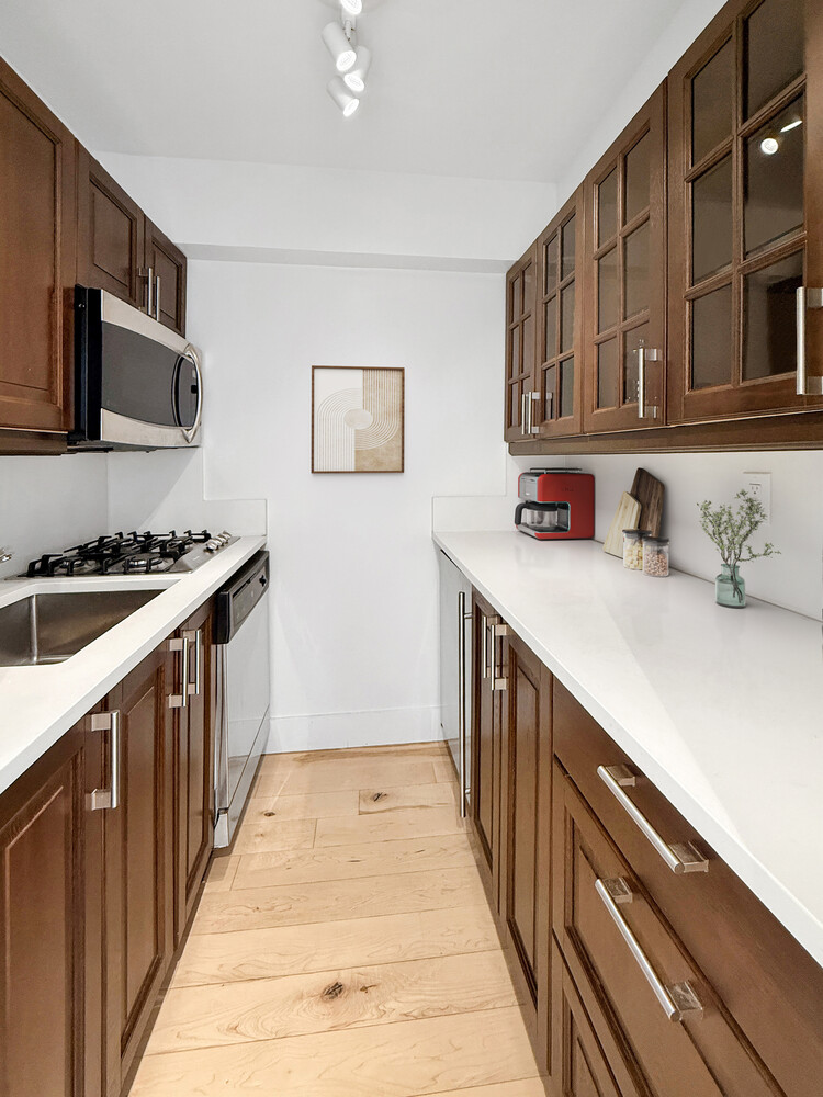 #4 photo, New York City, Lenox Hill , NY 10065