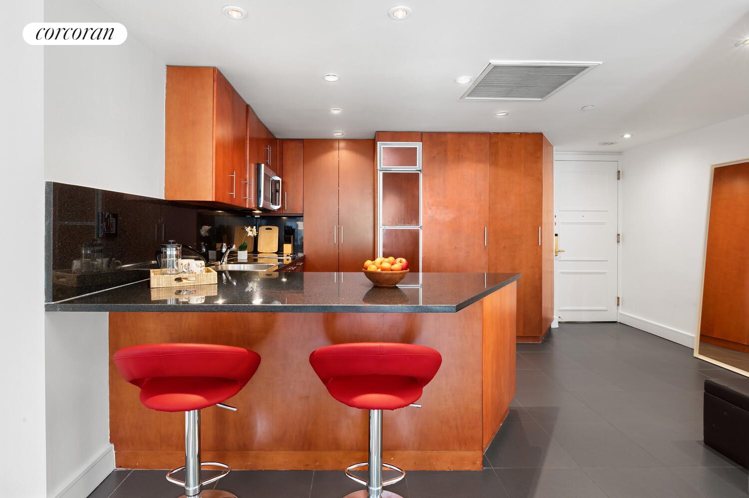 #3 photo, 160 CENTRAL Park S, مانهاتن Central Park South , NY 10019