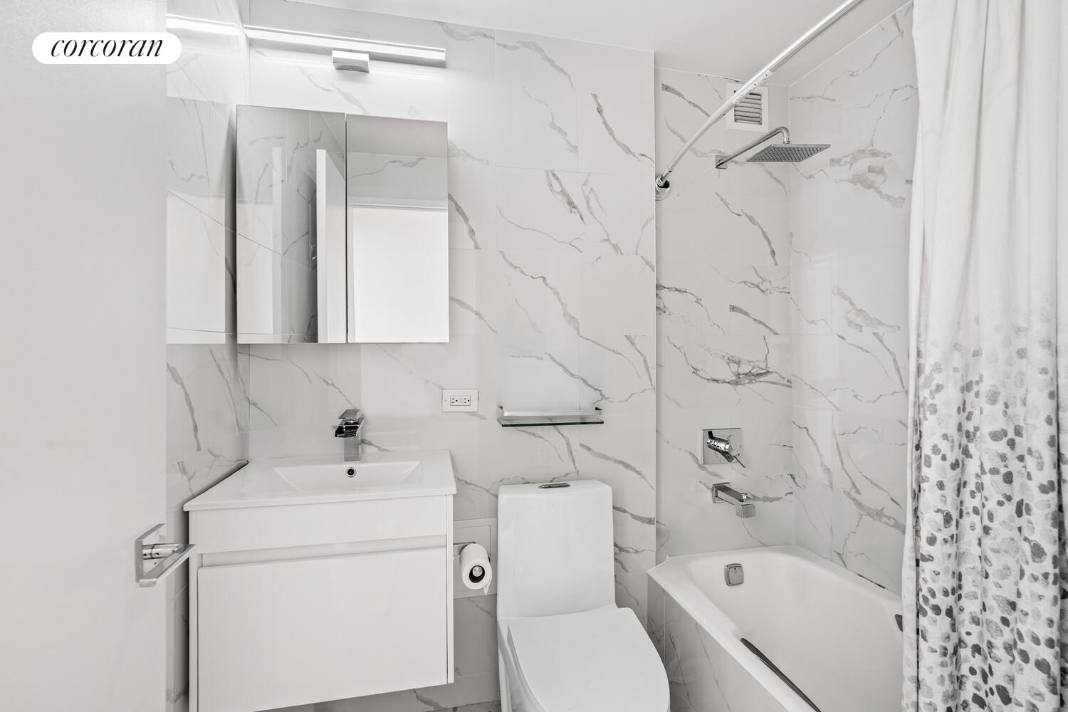 #18 photo, 200 RECTOR Place, ম্যানহাটন Battery Park City , NY 10280