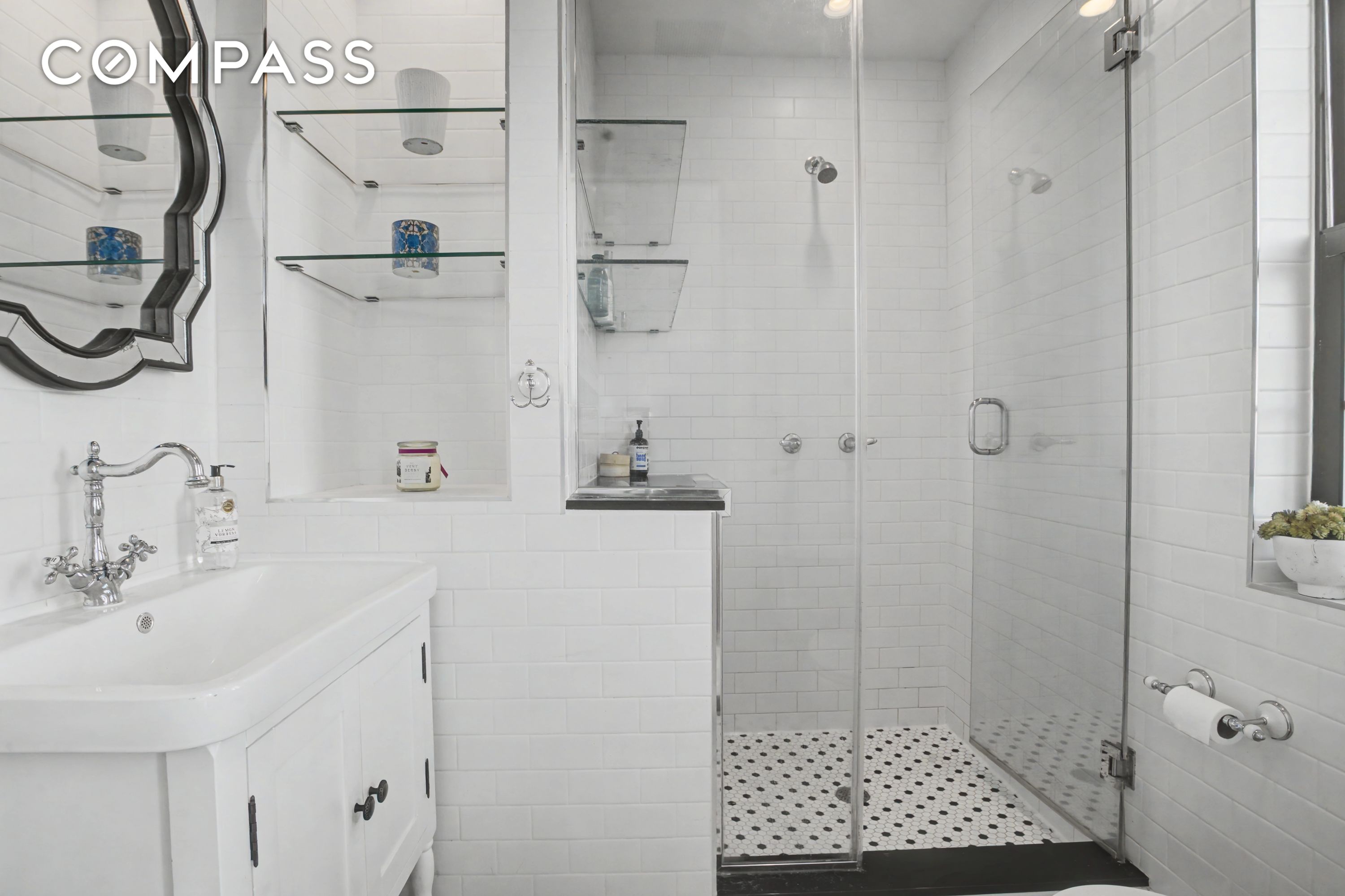 #13 photo, 577 Madison Street, הברונקס Bedford-Stuyvesant , NY 11221