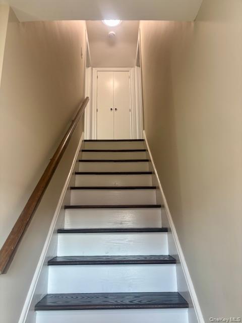 #12 photo, 1026 Glen Cove Avenue, नासाउ काउंटी Glen Head , NY 11545