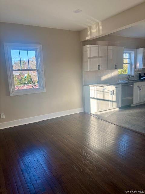 #6 photo, 1026 Glen Cove Avenue, नासाउ काउंटी Glen Head , NY 11545