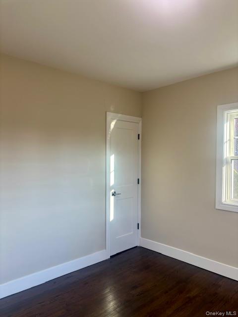 #9 photo, 1026 Glen Cove Avenue, नासाउ काउंटी Glen Head , NY 11545