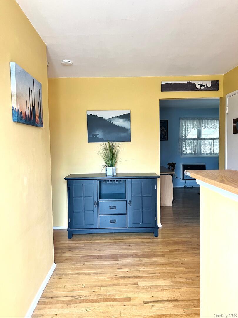 #2 photo, 17 Windsor Street, Саффолк ‖ Islip , NY 11751