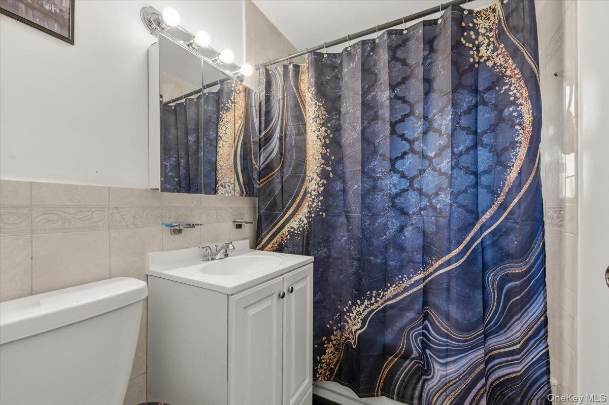 #11 photo, 1260 Adee Avenue, Bronx , NY 10469