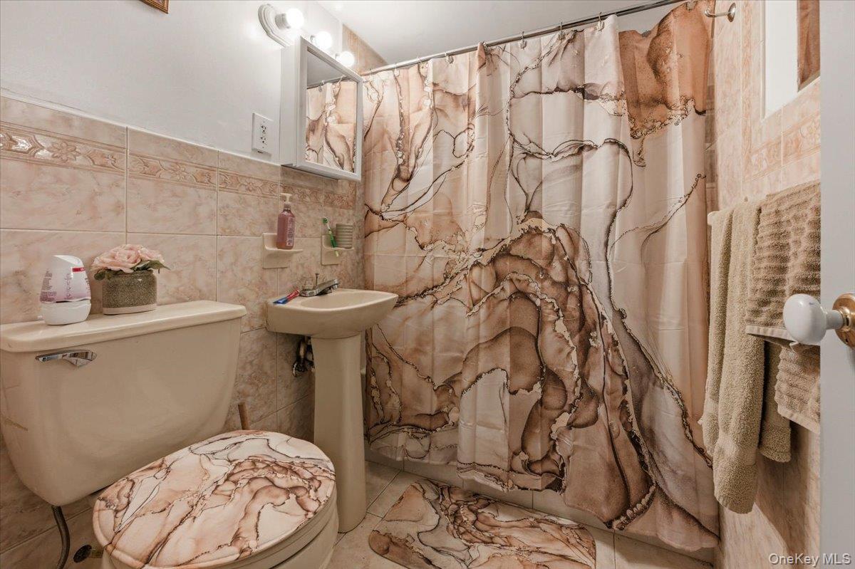 #18 photo, 1260 Adee Avenue, Bronx , NY 10469