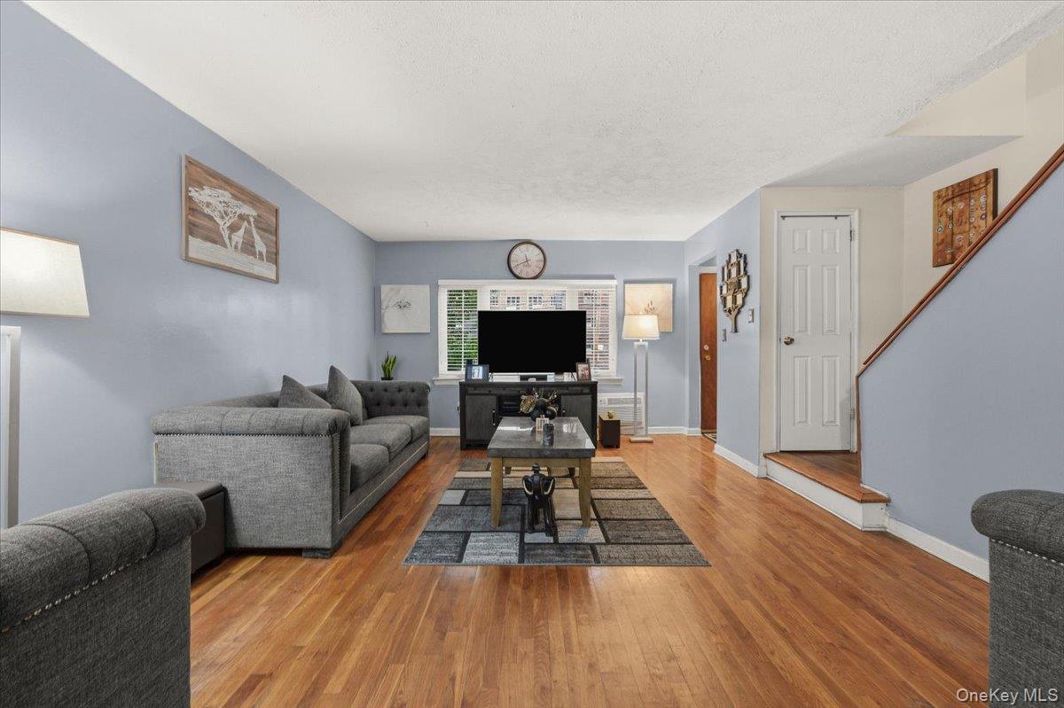 #5 photo, 1260 Adee Avenue, Bronx , NY 10469