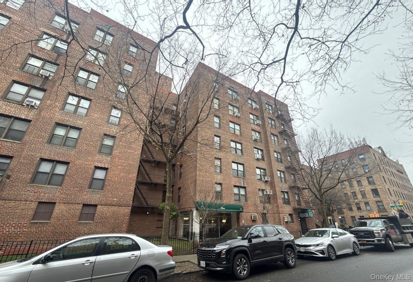 #1 photo, 33-47 91st Street, Куинс ‖ Jackson Heights , NY 11372