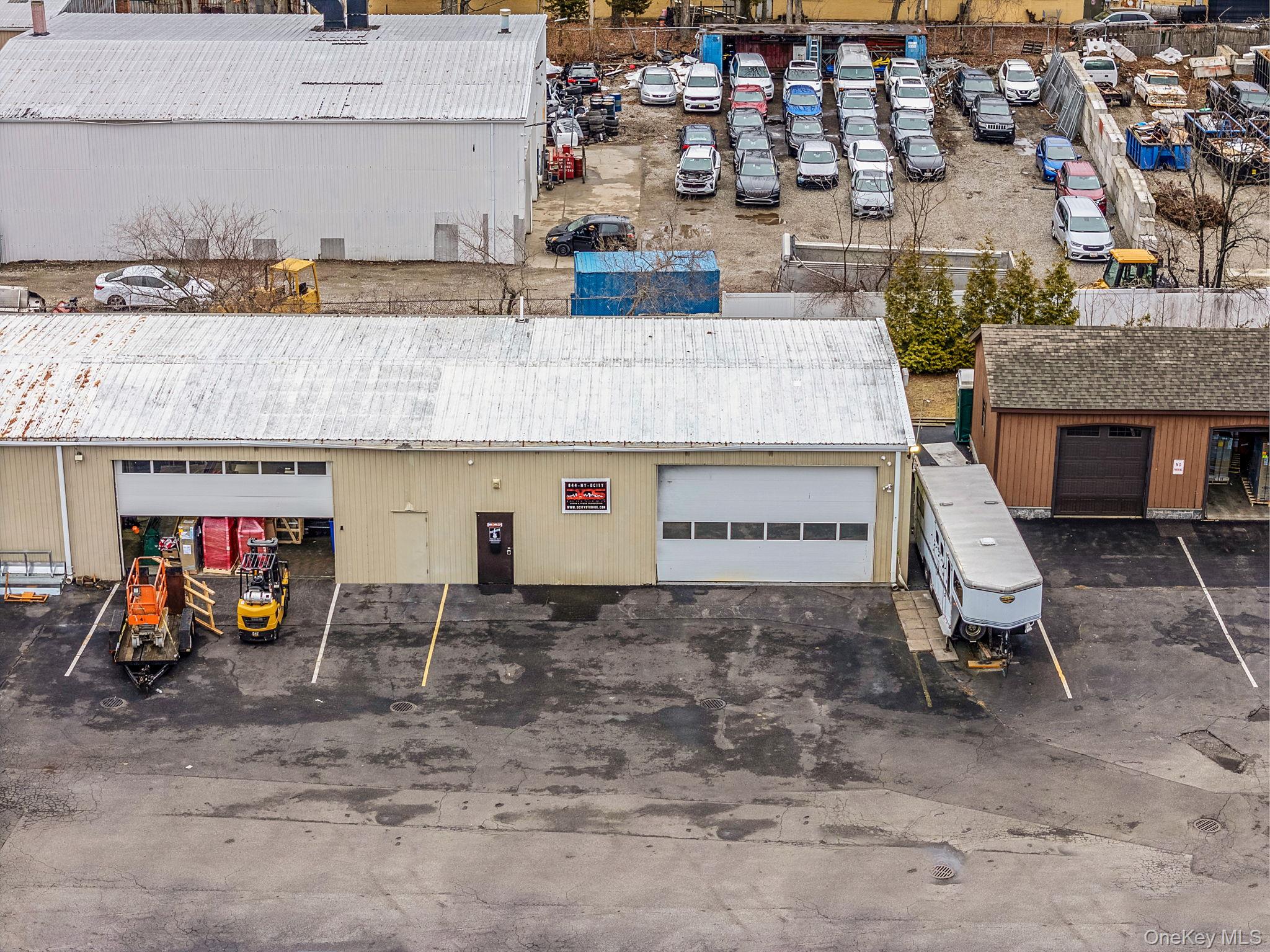 #3 photo, 1595 Route 112, 东长岛 Port Jefferson , NY 11776