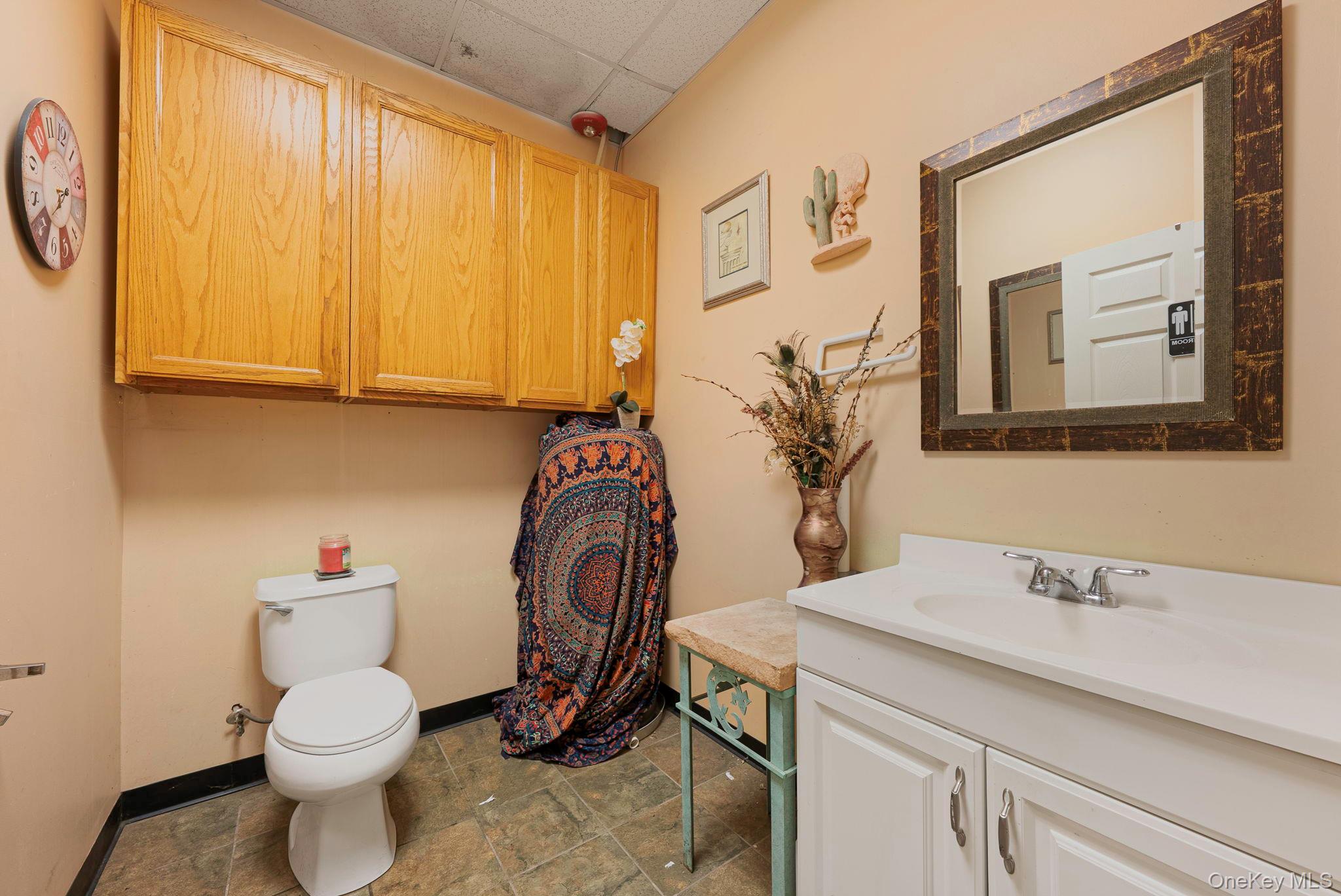 #8 photo, 1595 Route 112, 东长岛 Port Jefferson , NY 11776