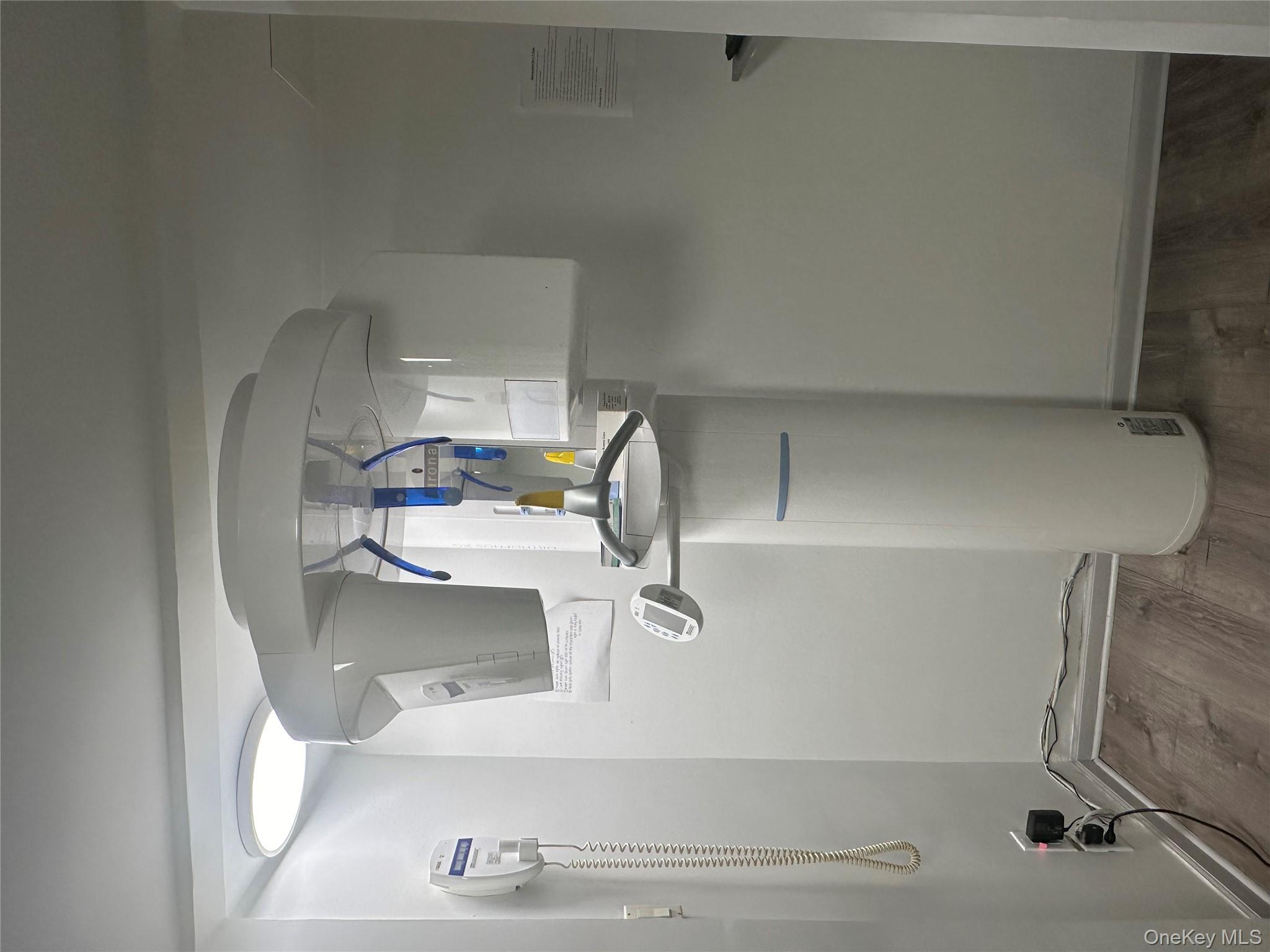 #7 photo, 210 Atlantic Avenue, מחוז נסאו Lynbrook , NY 11563