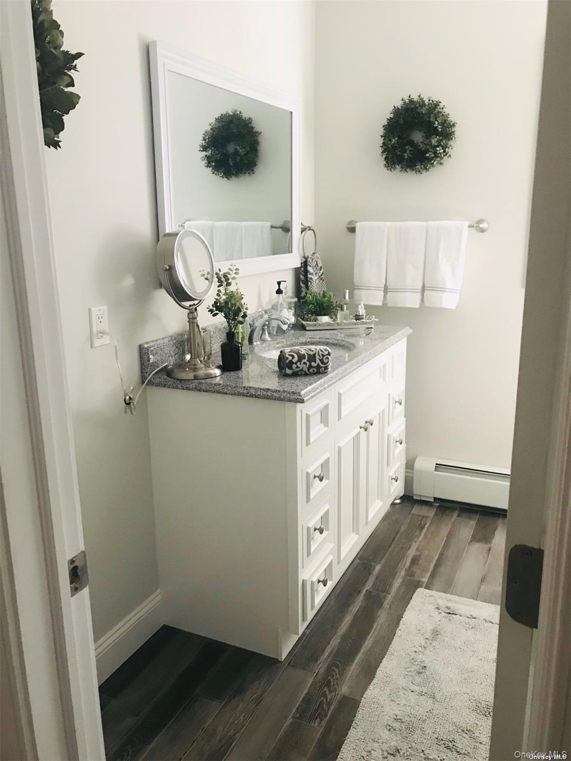 #8 photo, 9 North Street, Glen Head , NY 11545