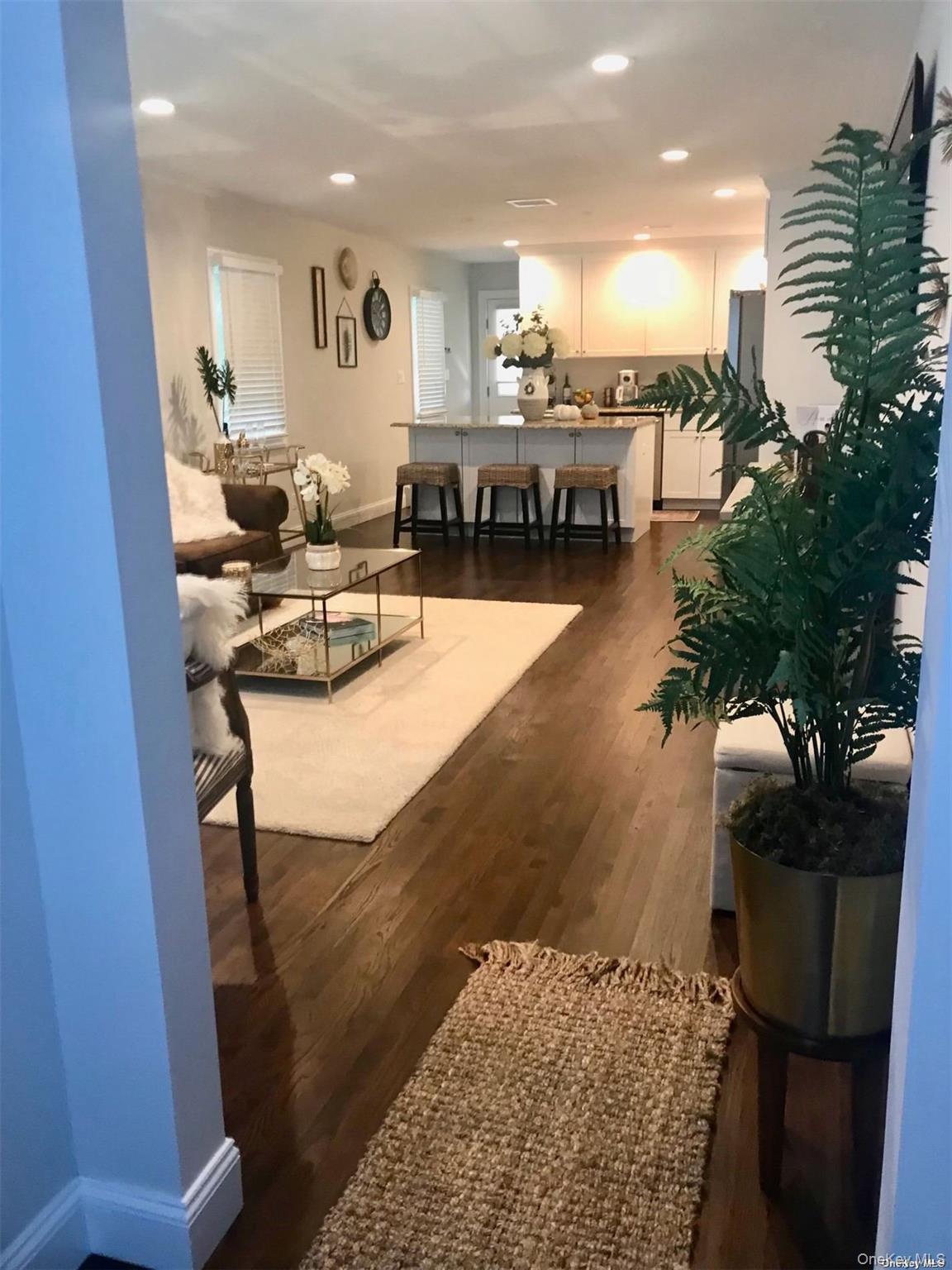 #9 photo, 9 North Street, Glen Head , NY 11545