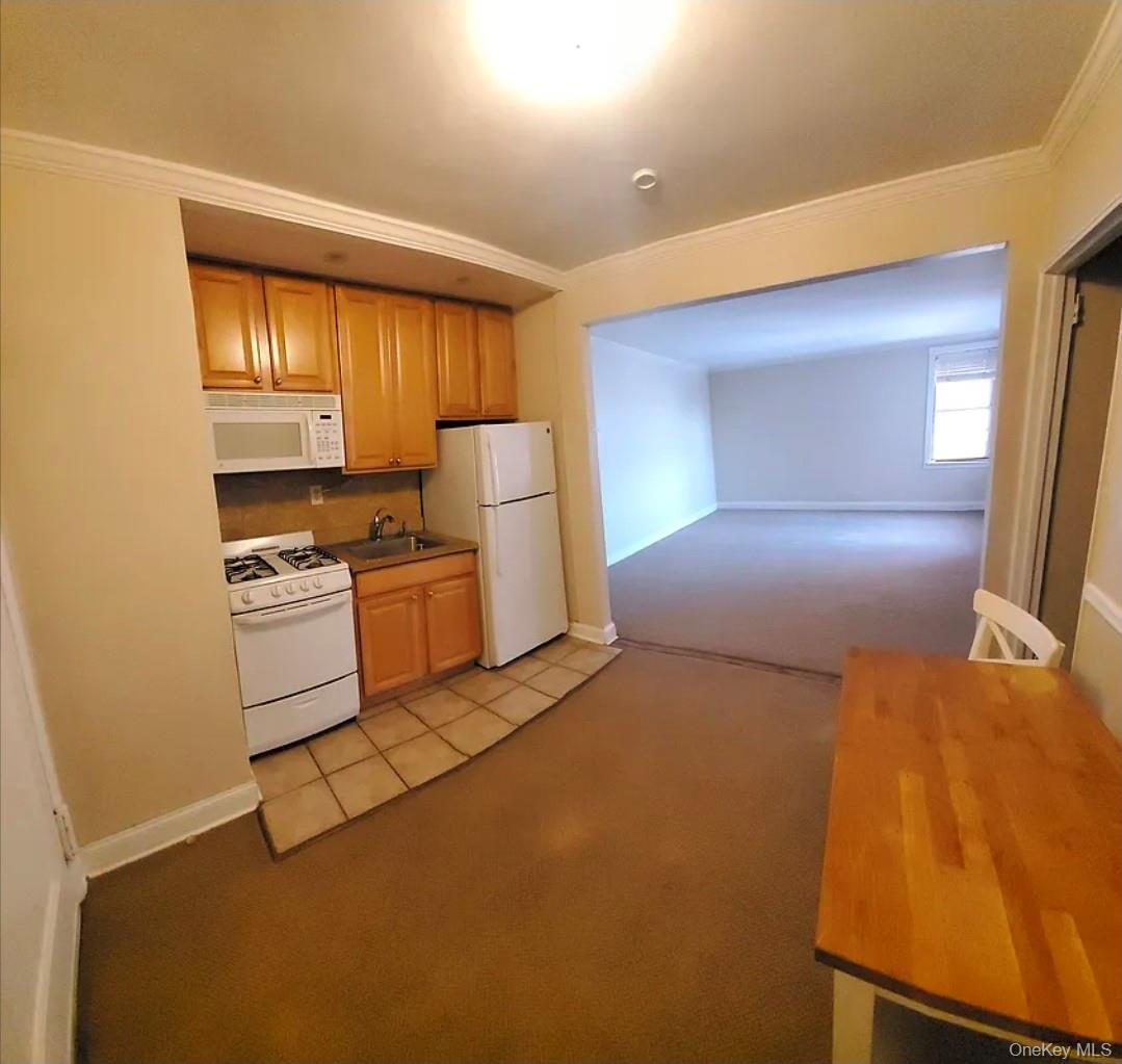 #3 photo, 105-37 64th Avenue, Forest Hills , NY 11375