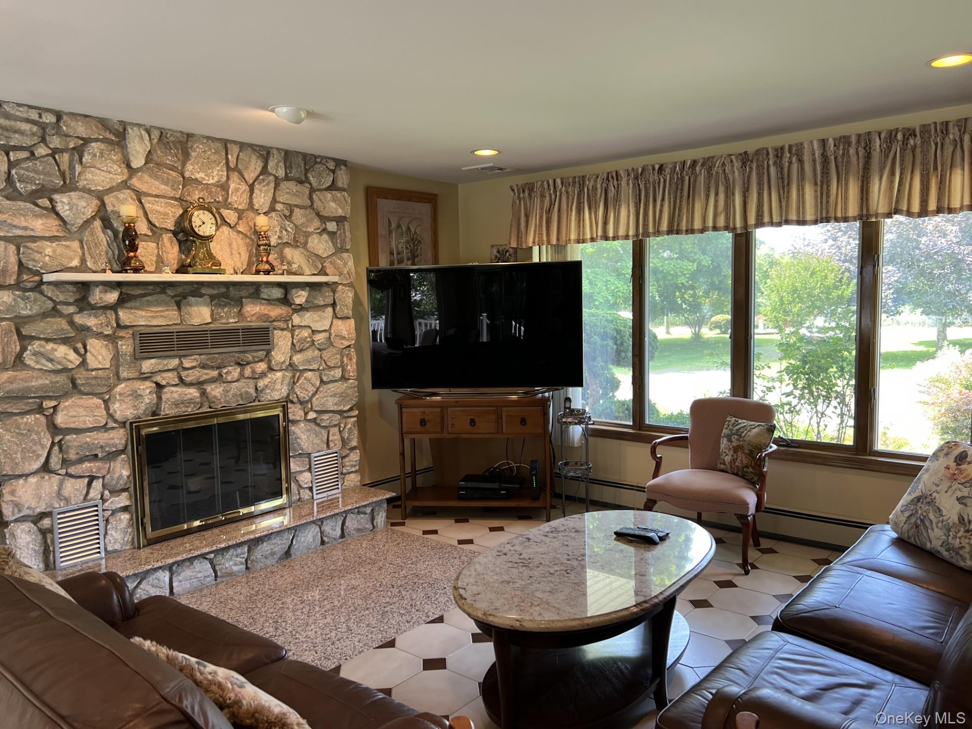 #6 photo, 215 Leon Road, سوفولك Southold , NY 11971