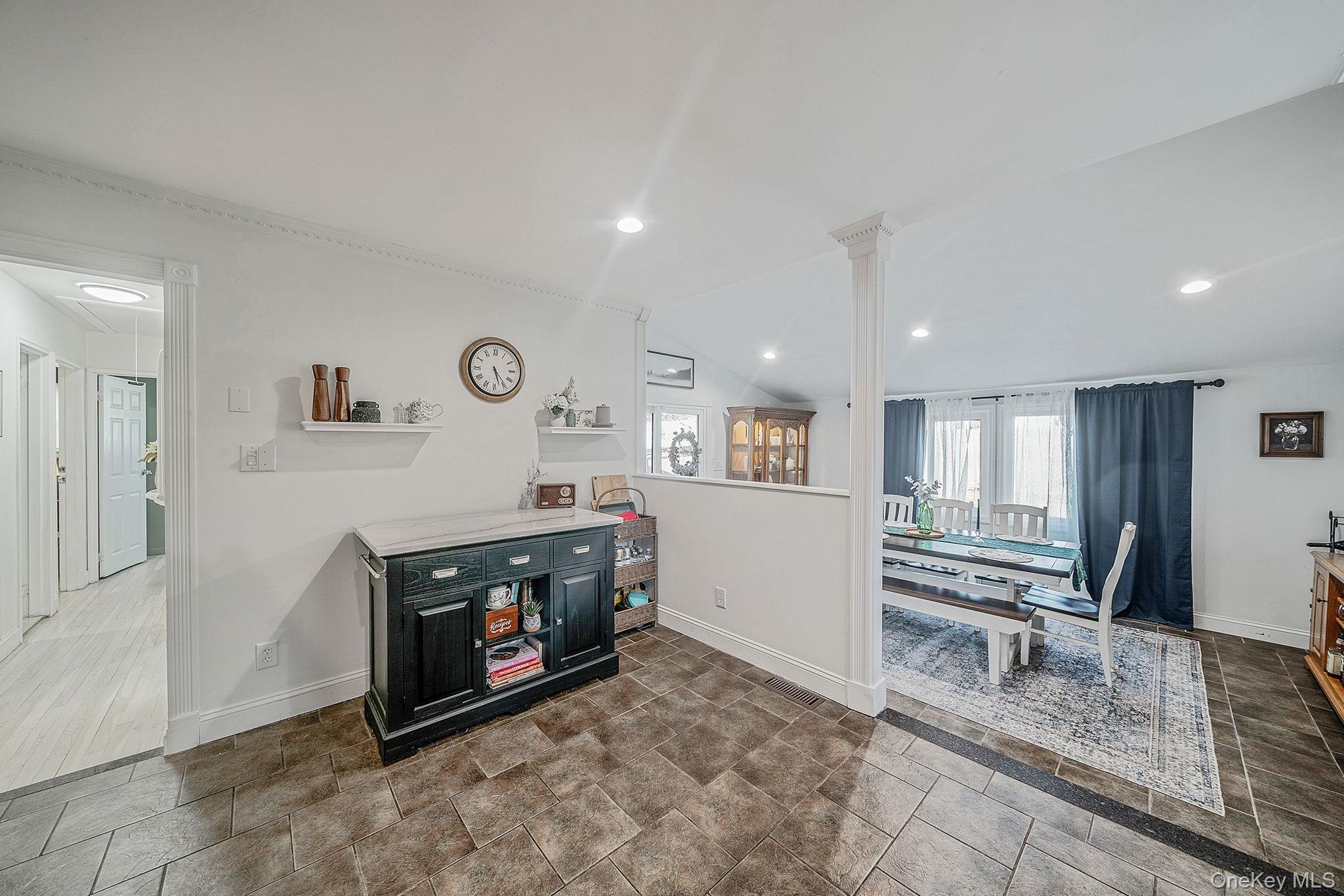 #10 photo, 2909 New London Avenue, 東長島 Medford , NY 11763