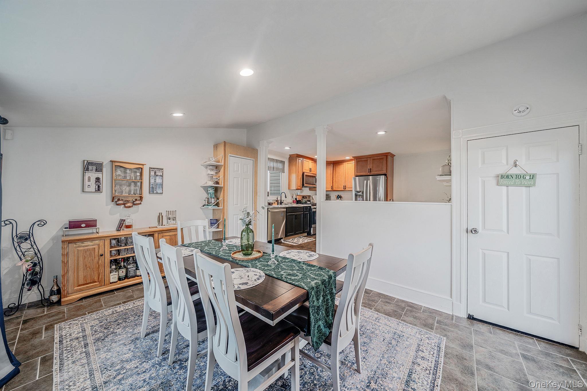 #12 photo, 2909 New London Avenue, 東長島 Medford , NY 11763