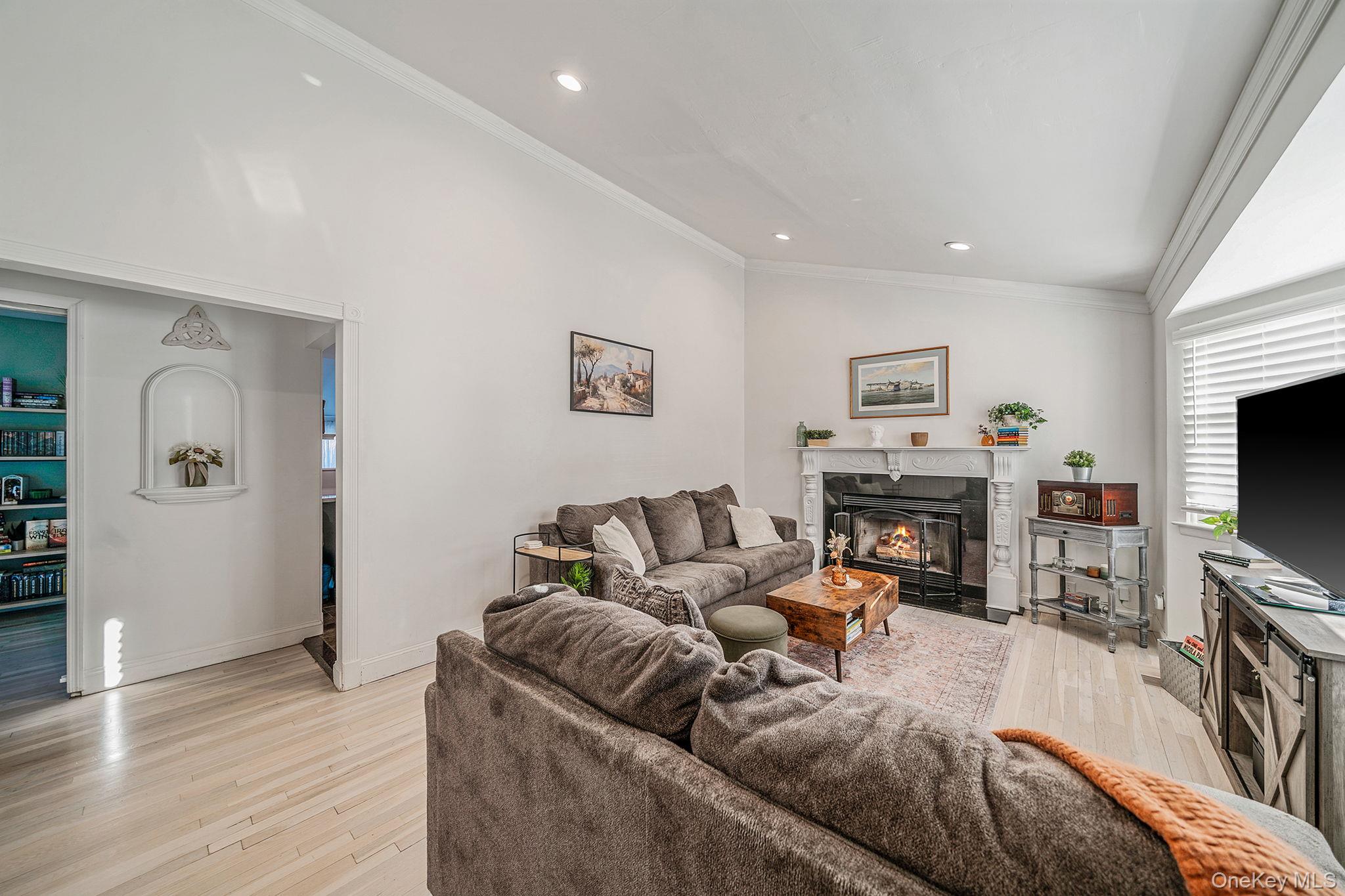 #5 photo, 2909 New London Avenue, 東長島 Medford , NY 11763