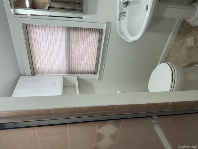 #8 photo, 106 Bregman Avenue, New Hyde Park , NY 11040