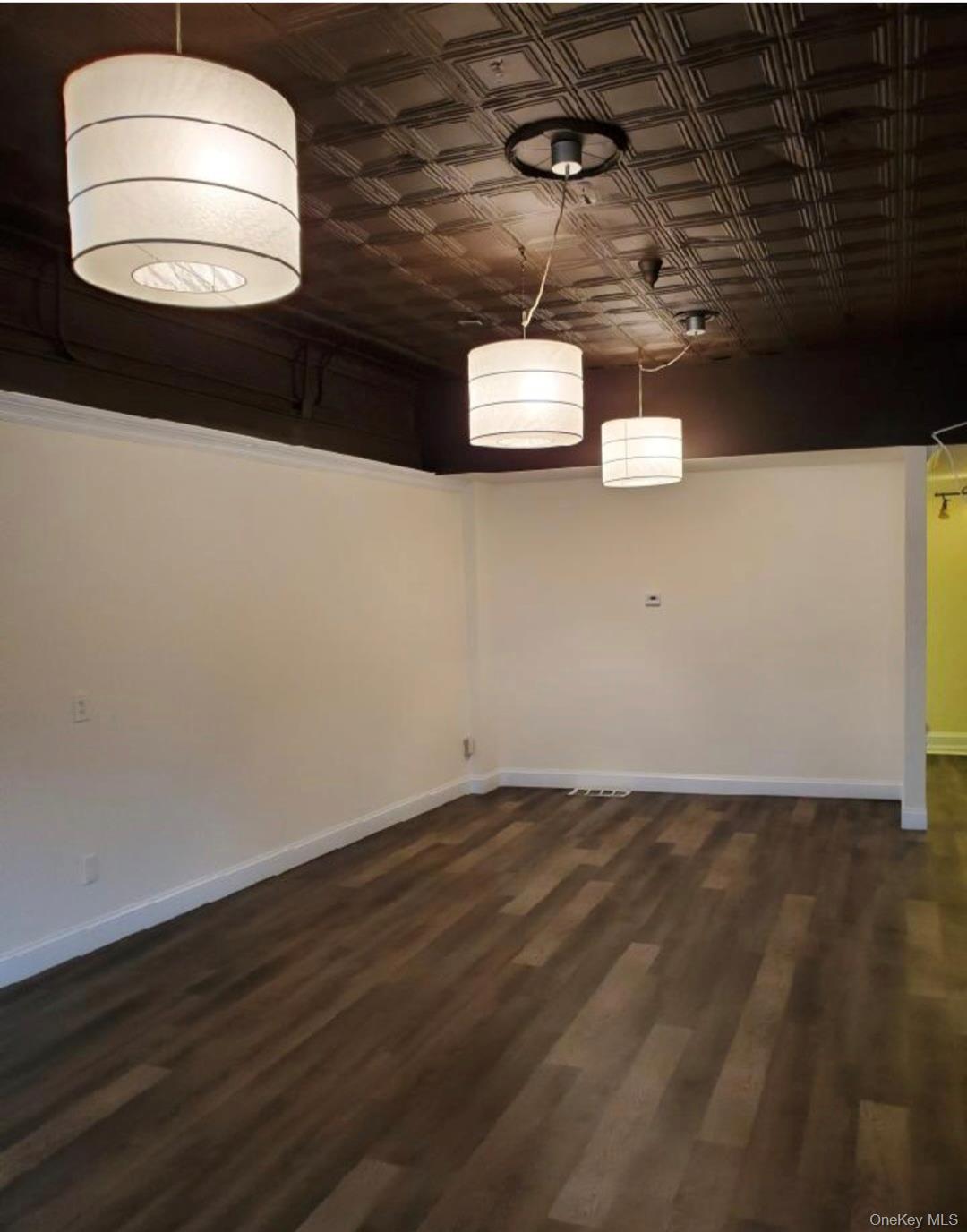 #5 photo, 279 Railroad Ave, Sayville , NY 11782