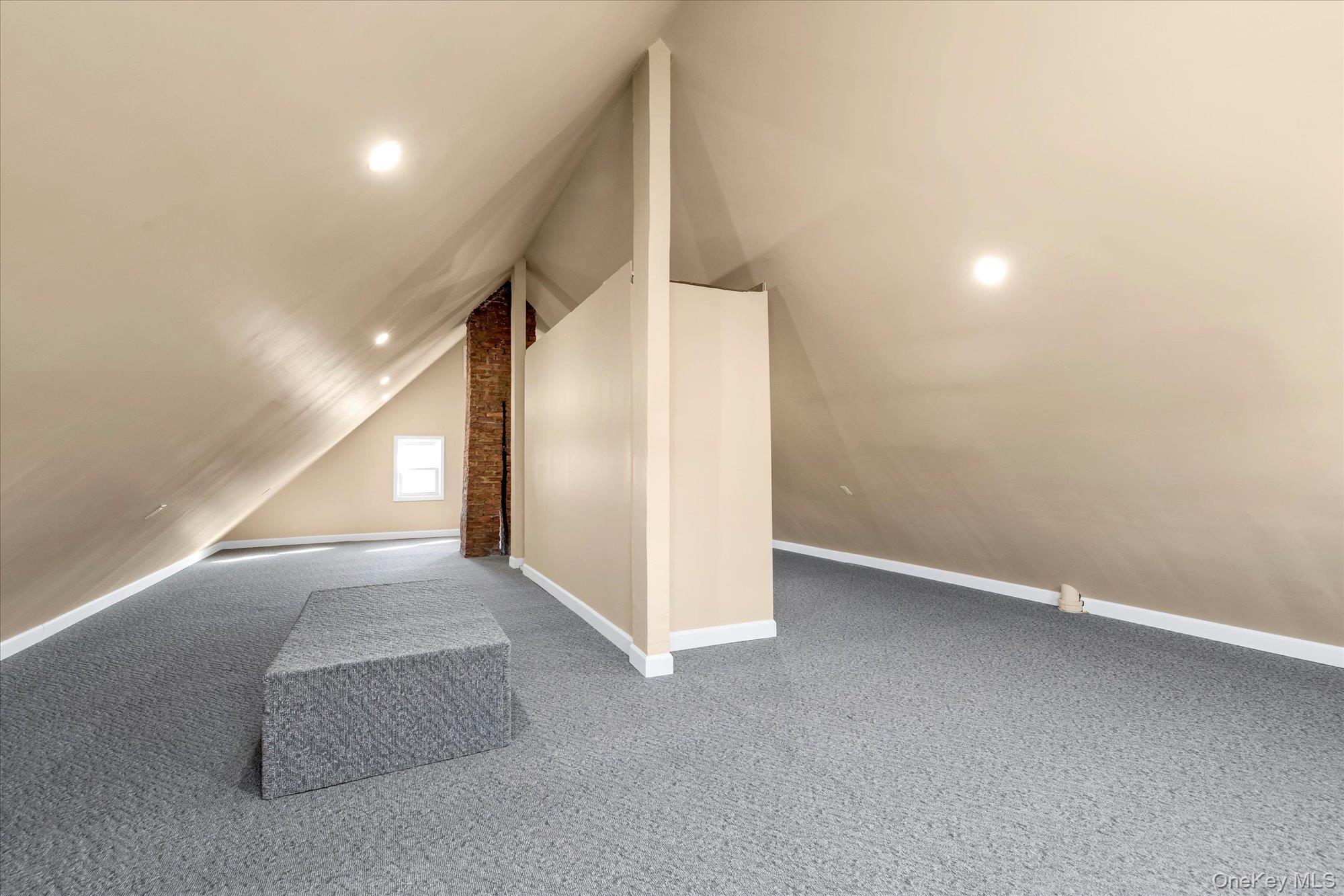 #12 photo, 14 Endview Avenue, ناسو Lynbrook , NY 11563