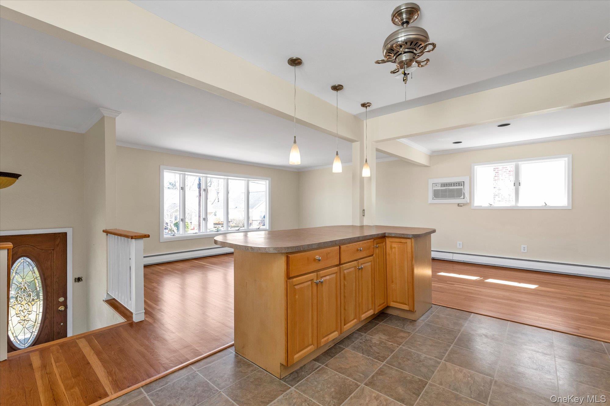 #11 photo, 2310 Willow Street, 長島 Wantagh , NY 11793