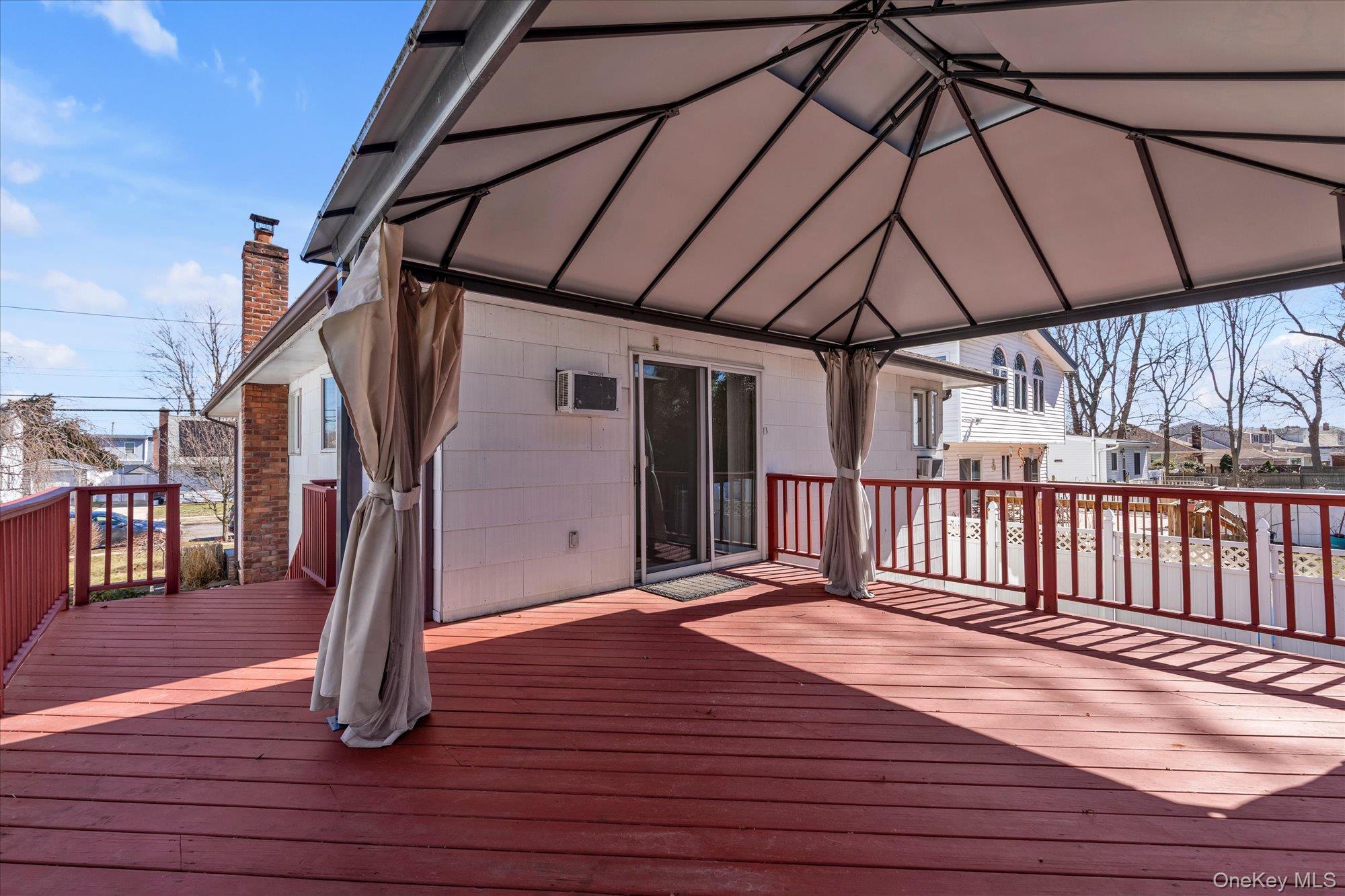 #19 photo, 2310 Willow Street, 長島 Wantagh , NY 11793