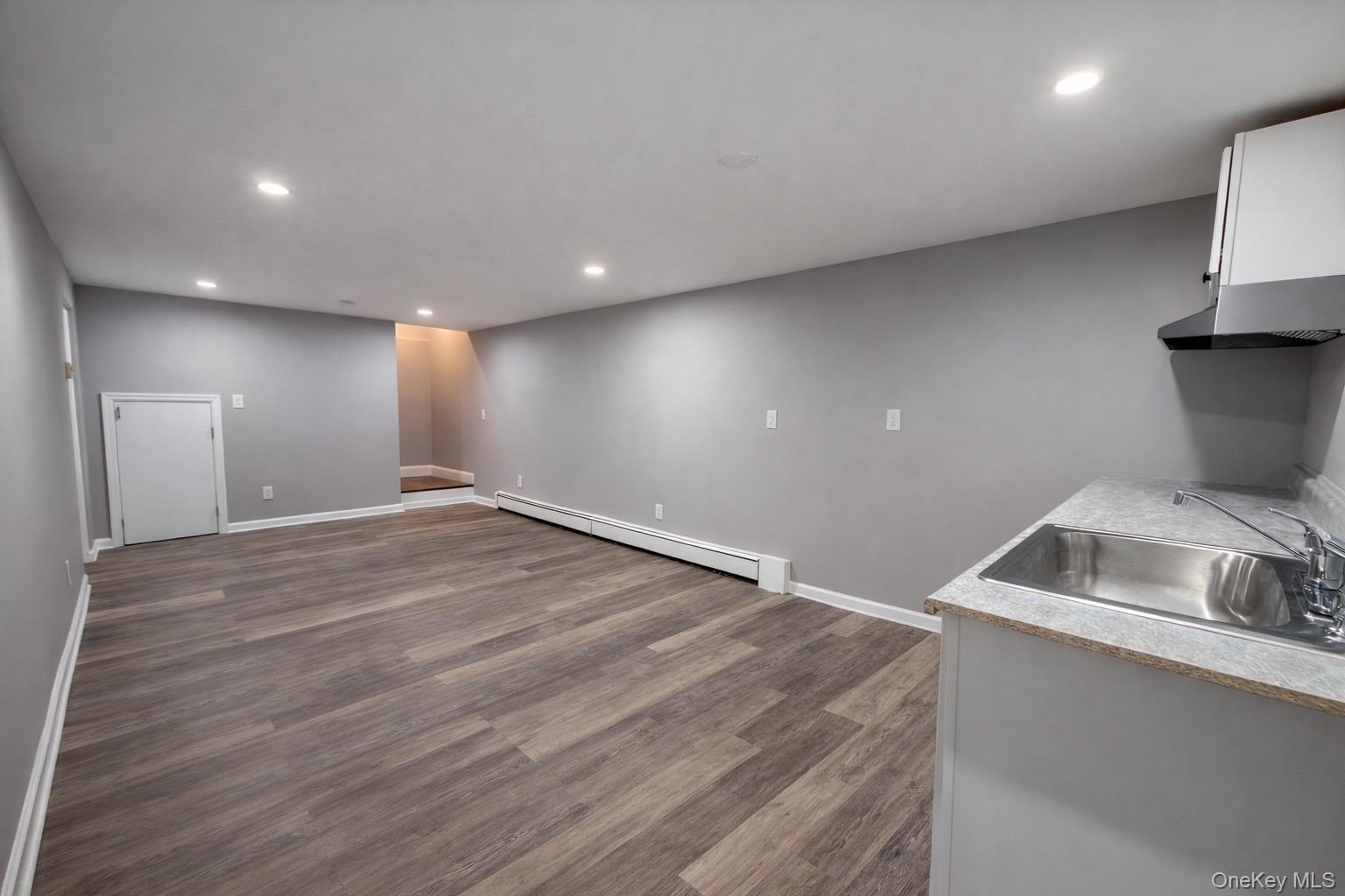 #2 photo, 660 N Dunton Avenue, East Patchogue , NY 11772