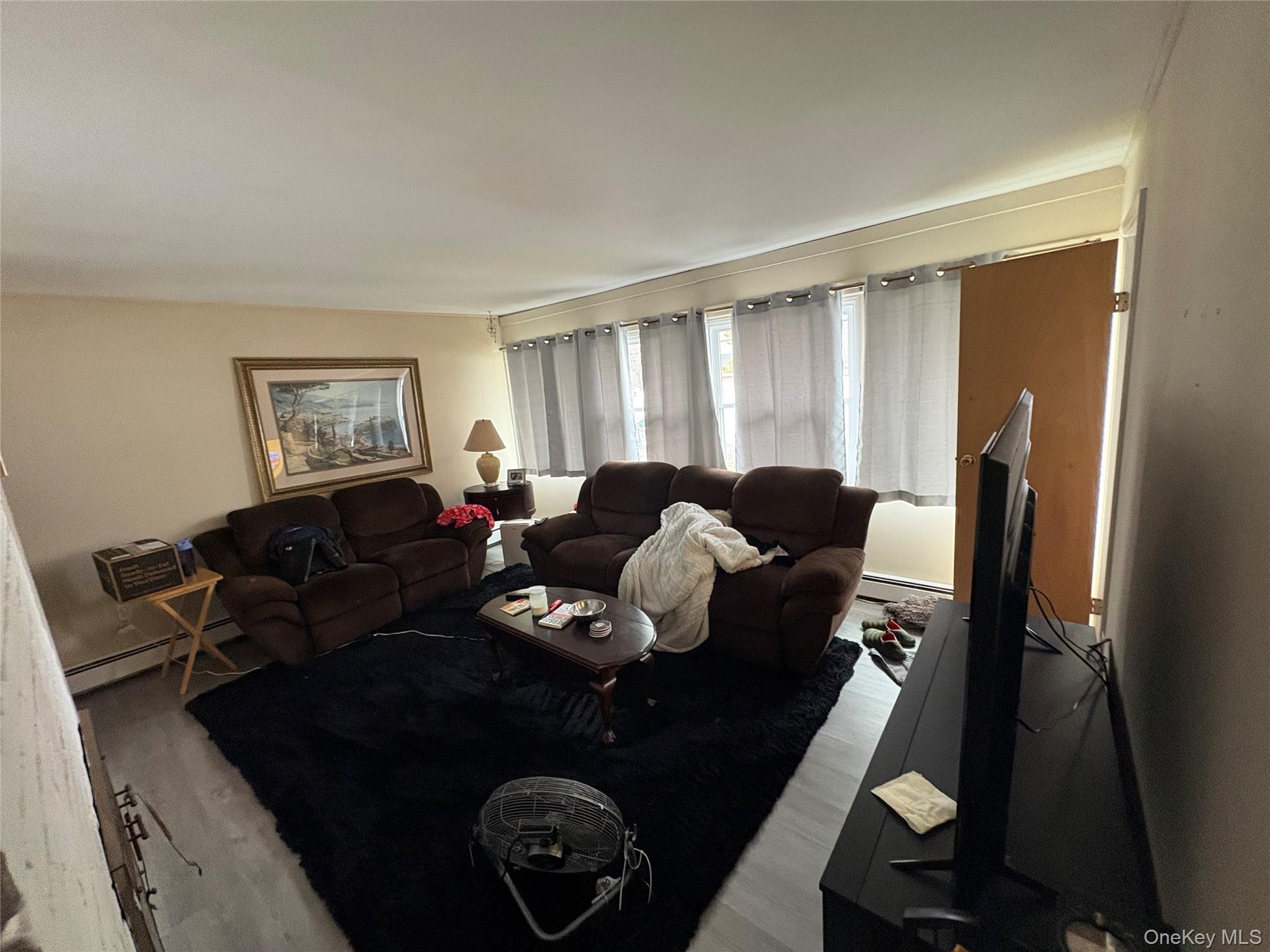 #19 photo, 70 Abbey Lane, 長島 Levittown , NY 11756