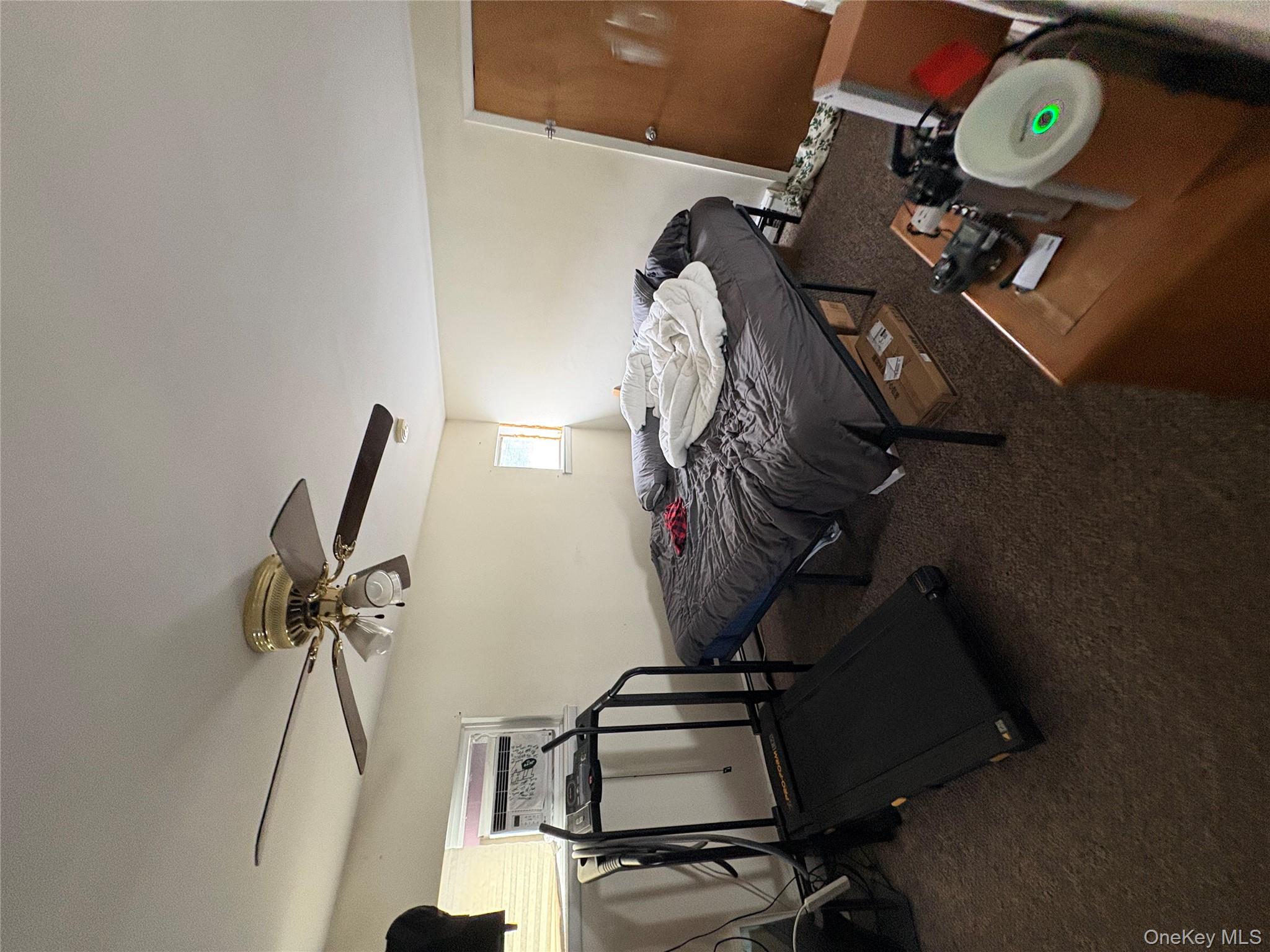 #6 photo, 70 Abbey Lane, 長島 Levittown , NY 11756