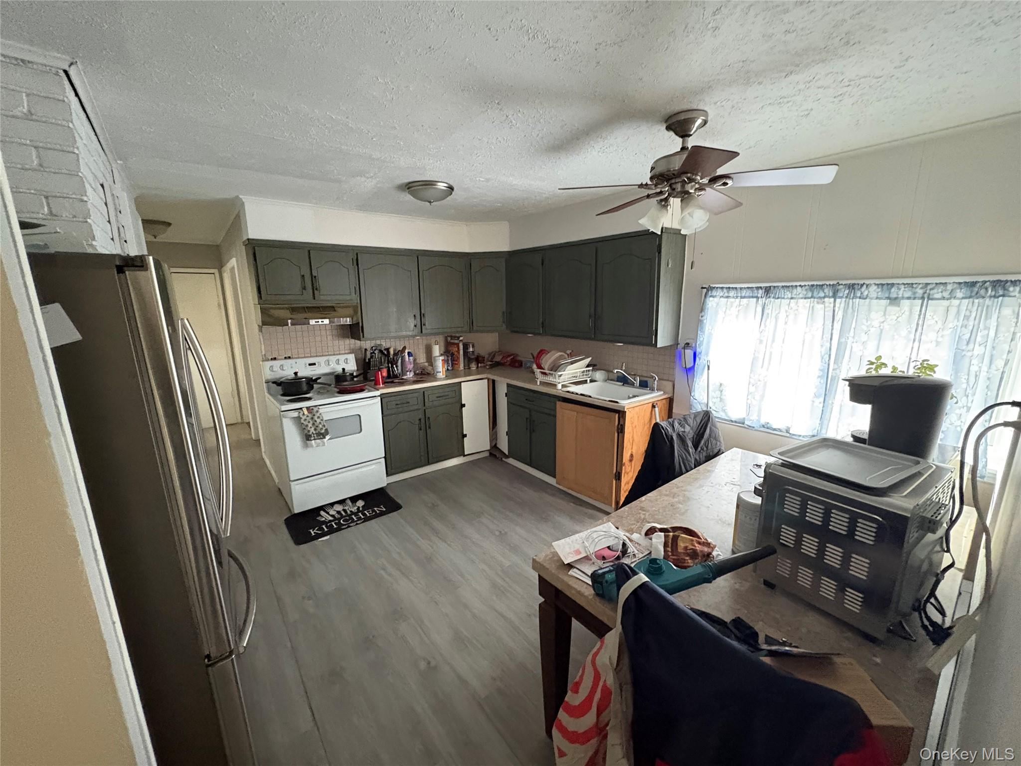 #7 photo, 70 Abbey Lane, 長島 Levittown , NY 11756