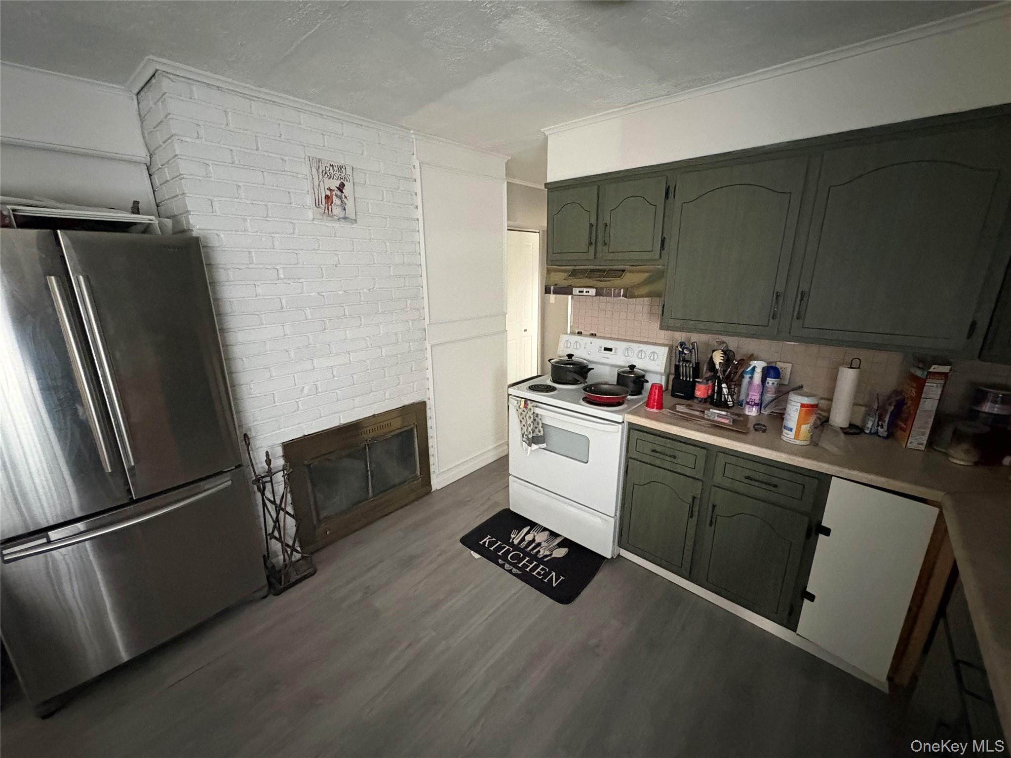 #9 photo, 70 Abbey Lane, 長島 Levittown , NY 11756